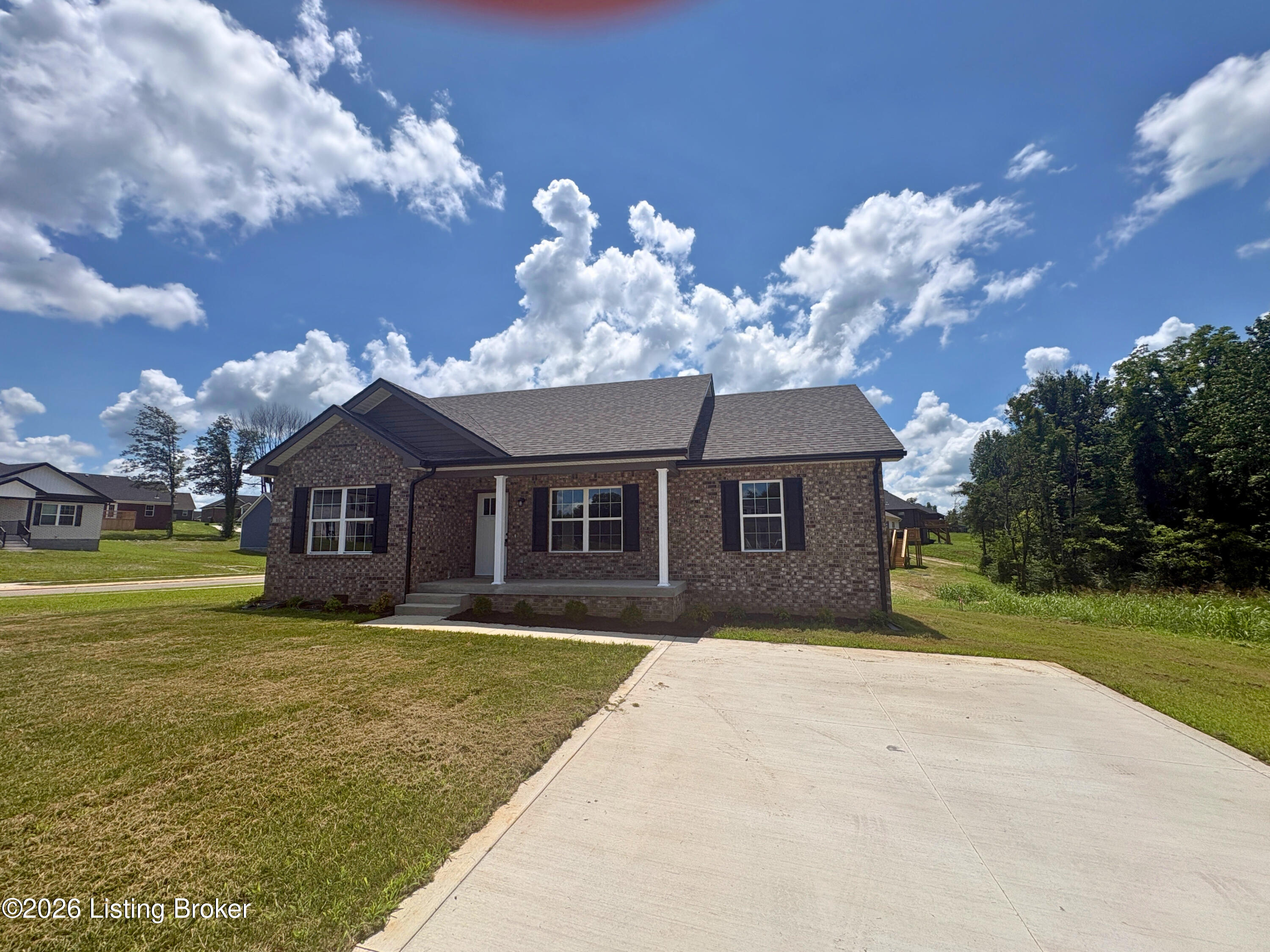 601 Hillcreek Ct Property Photo 2