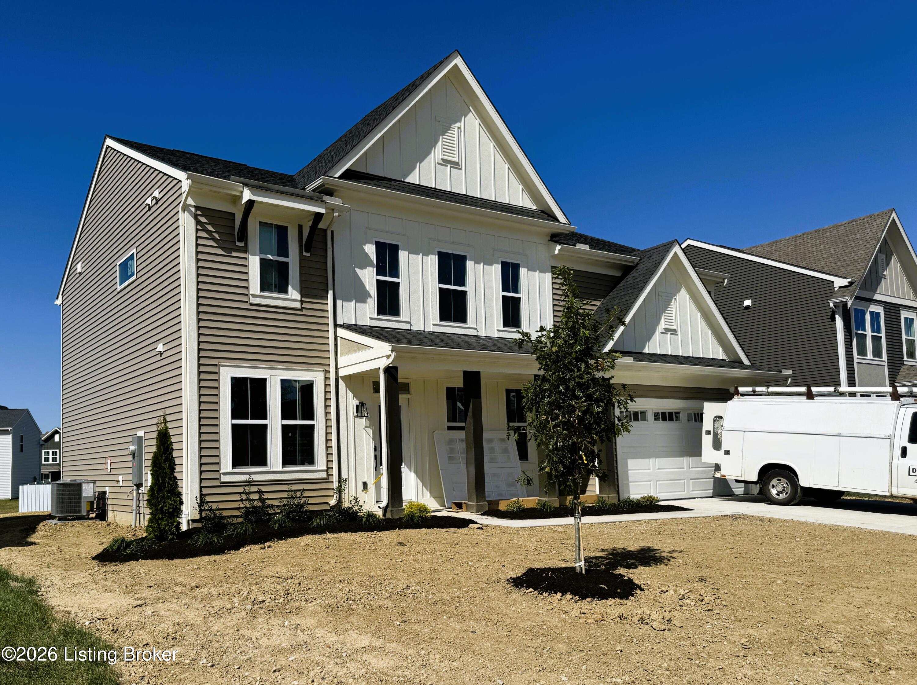 111 Dayflower Ct Property Photo 2