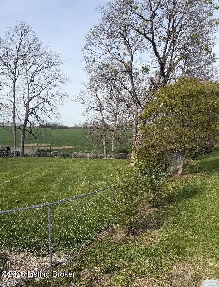8460 Bloomfield Rd Property Photo 7