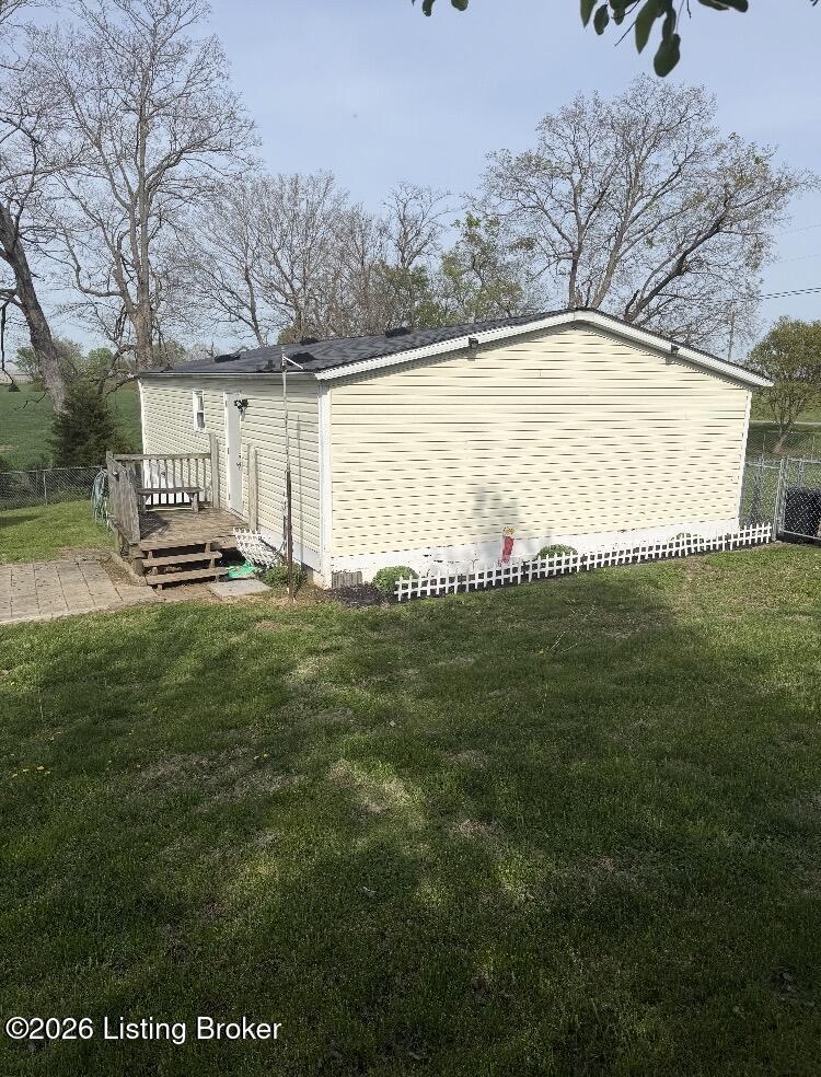 8460 Bloomfield Rd Property Photo 8