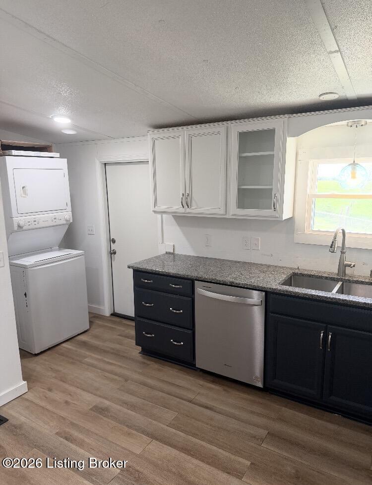 8460 Bloomfield Rd Property Photo 14