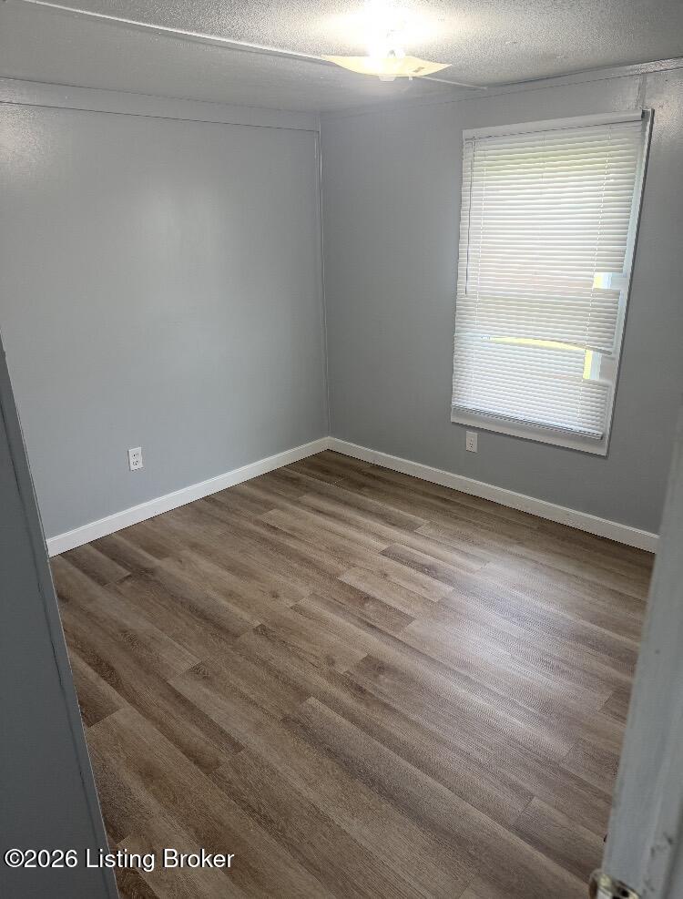 8460 Bloomfield Rd Property Photo 20