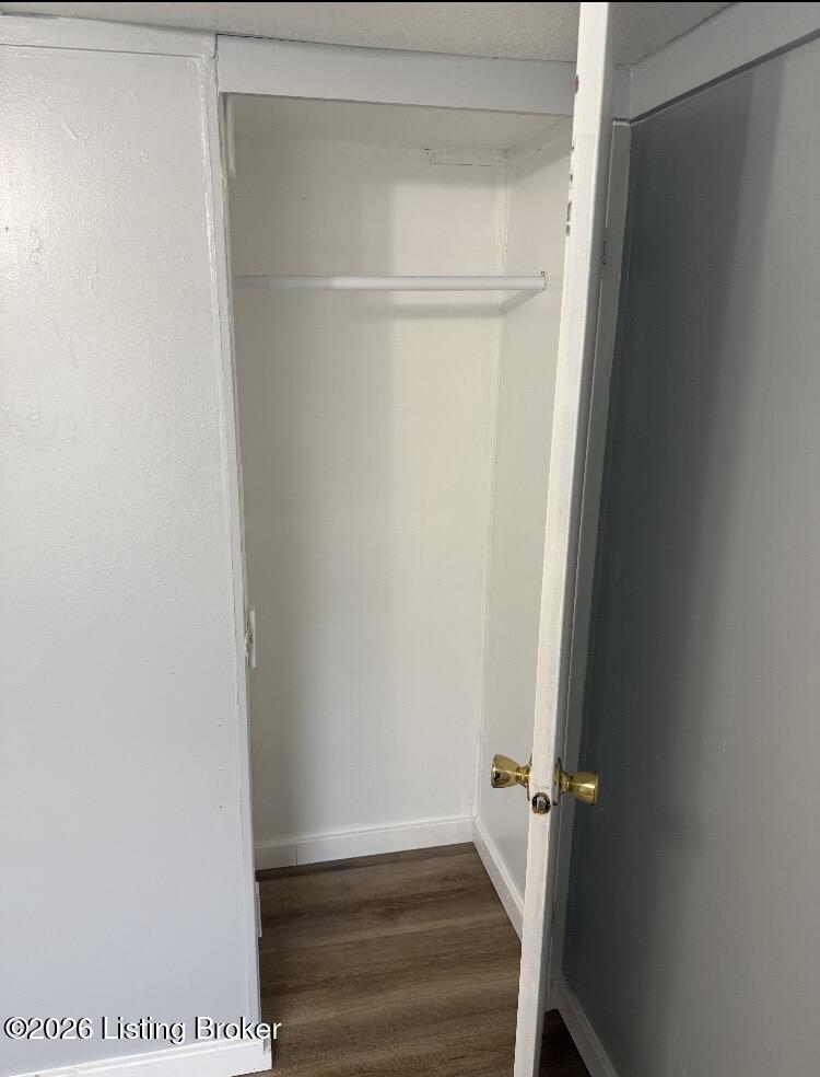 8460 Bloomfield Rd Property Photo 21