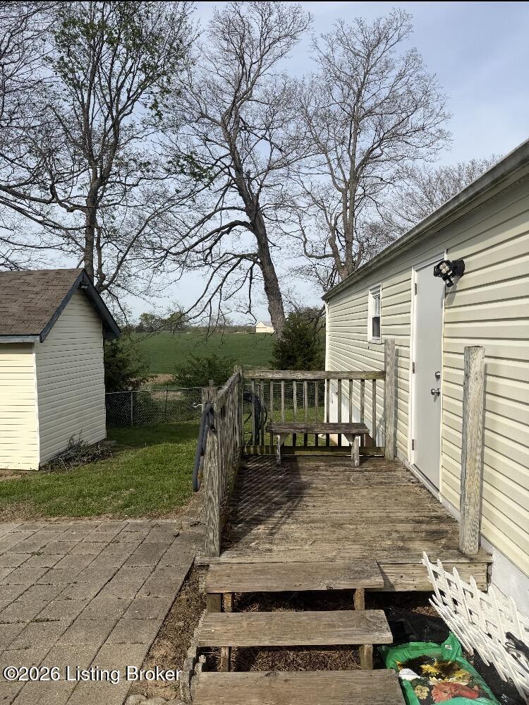 8460 Bloomfield Rd Property Photo 28