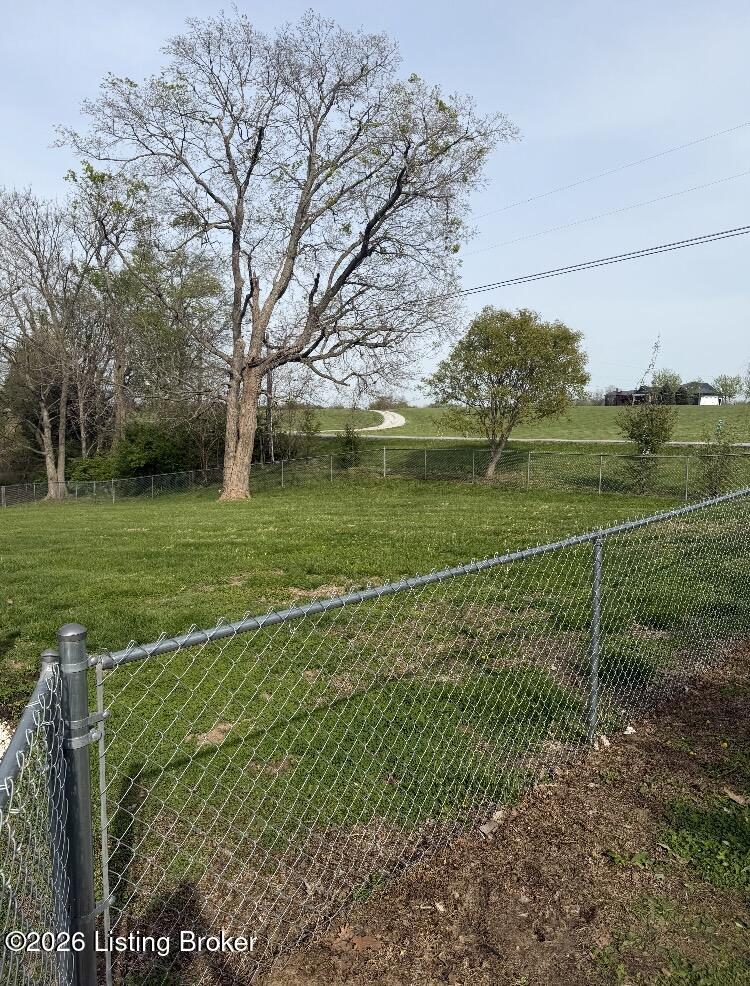 8460 Bloomfield Rd Property Photo 29