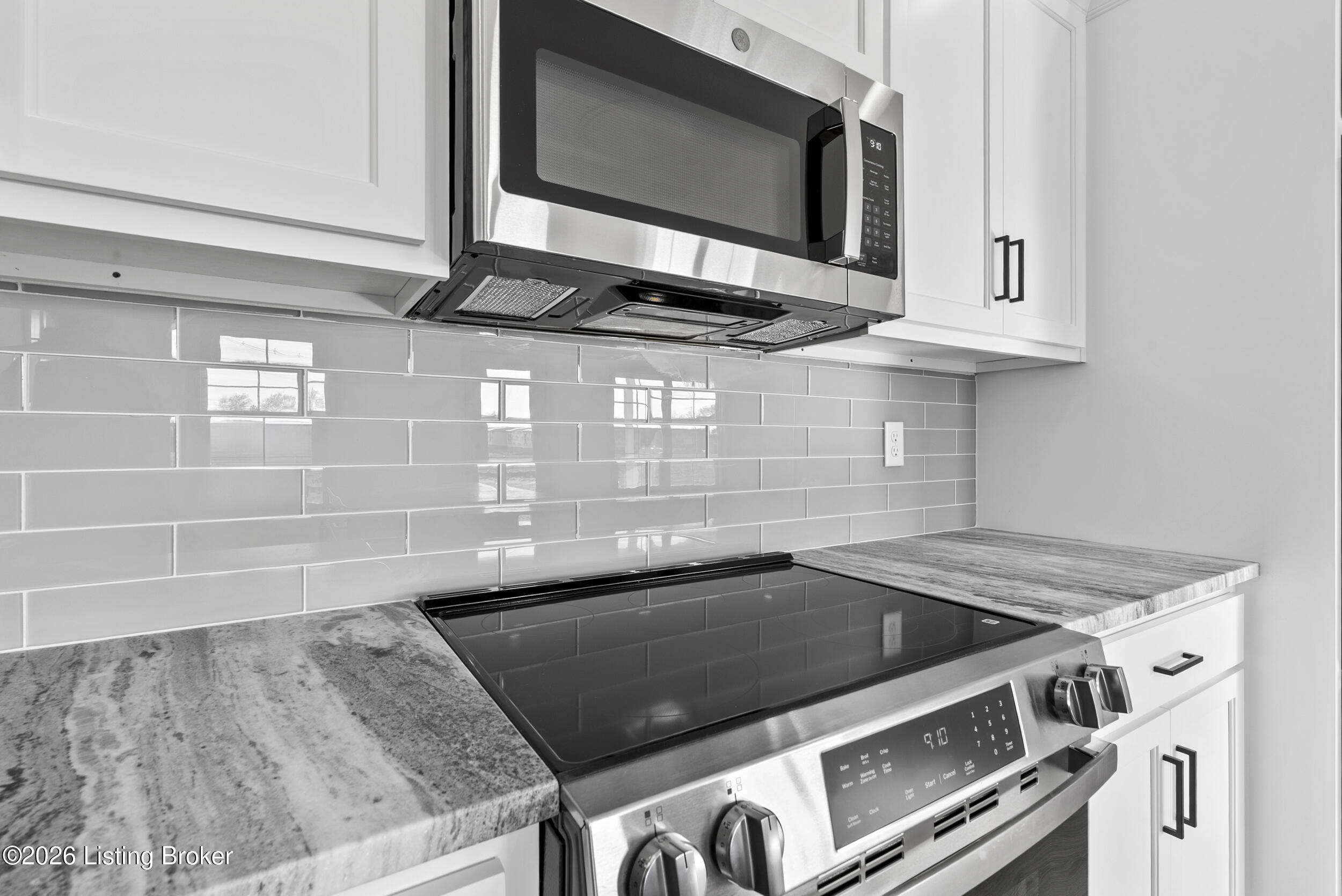 103 Freeman Ave Property Photo 14
