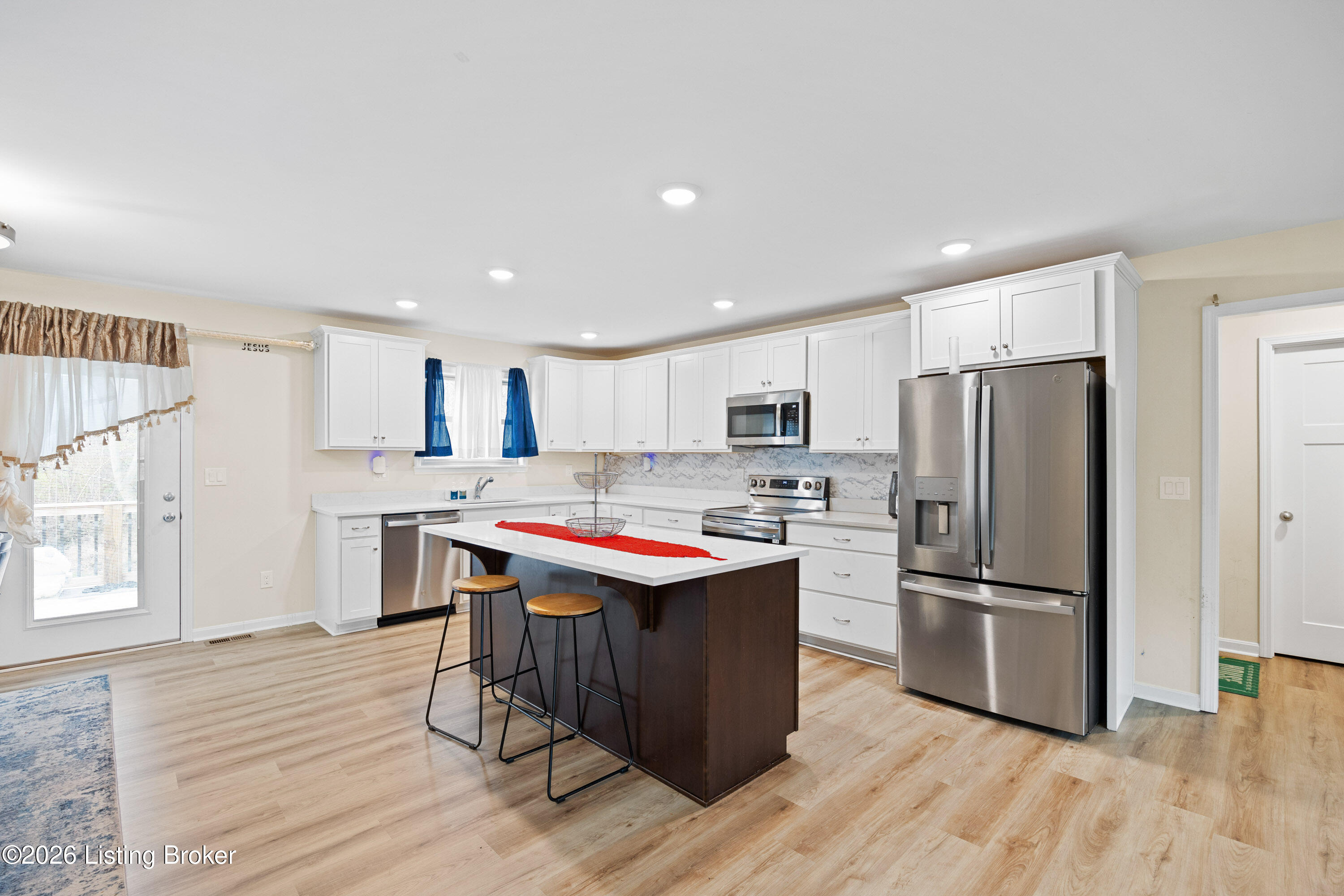 3402 Westhill Cir Property Photo 6