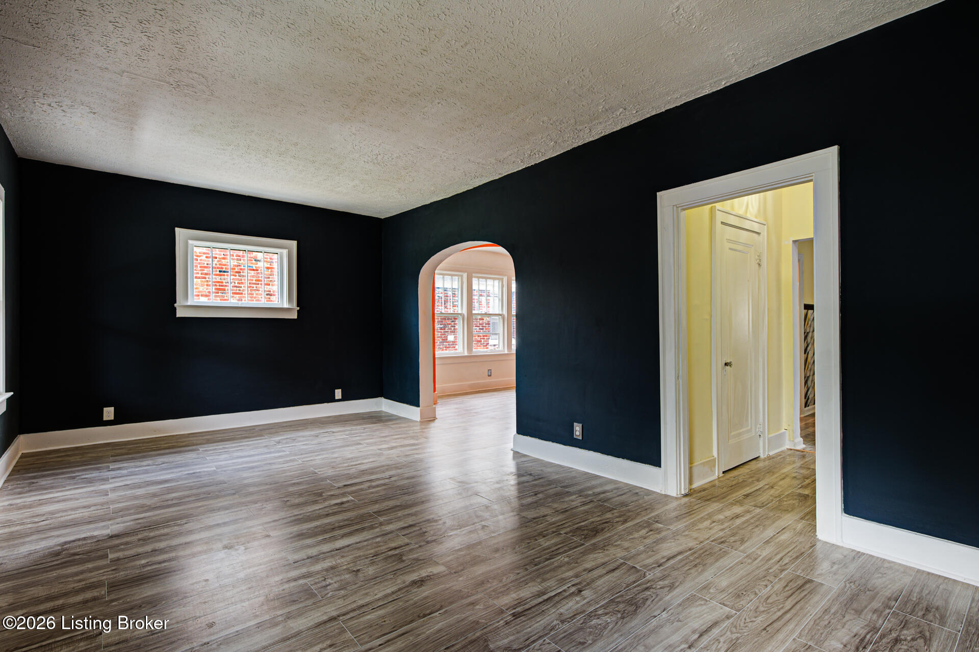 2103 Oregon Ave Property Photo 7