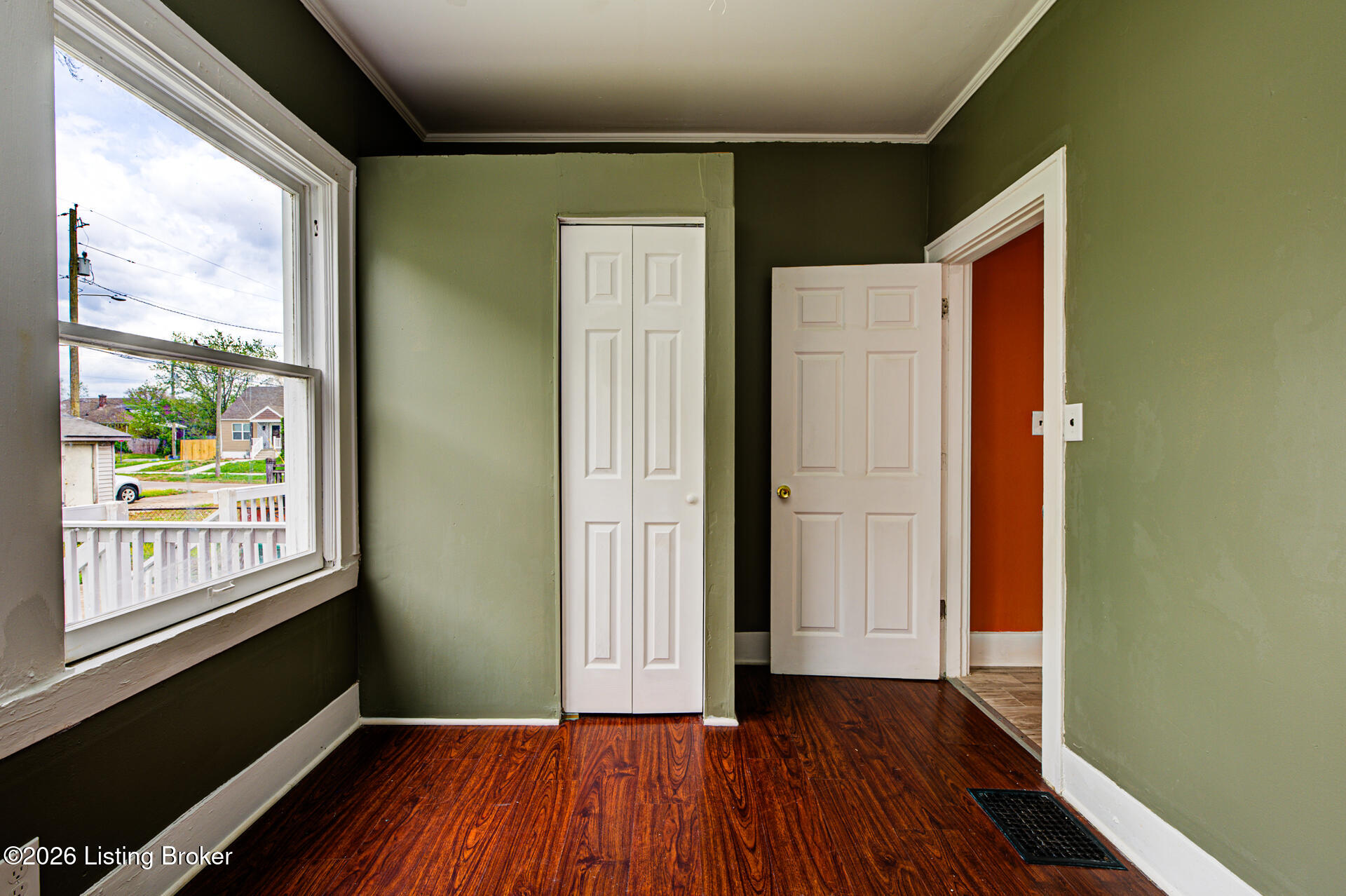 2103 Oregon Ave Property Photo 15