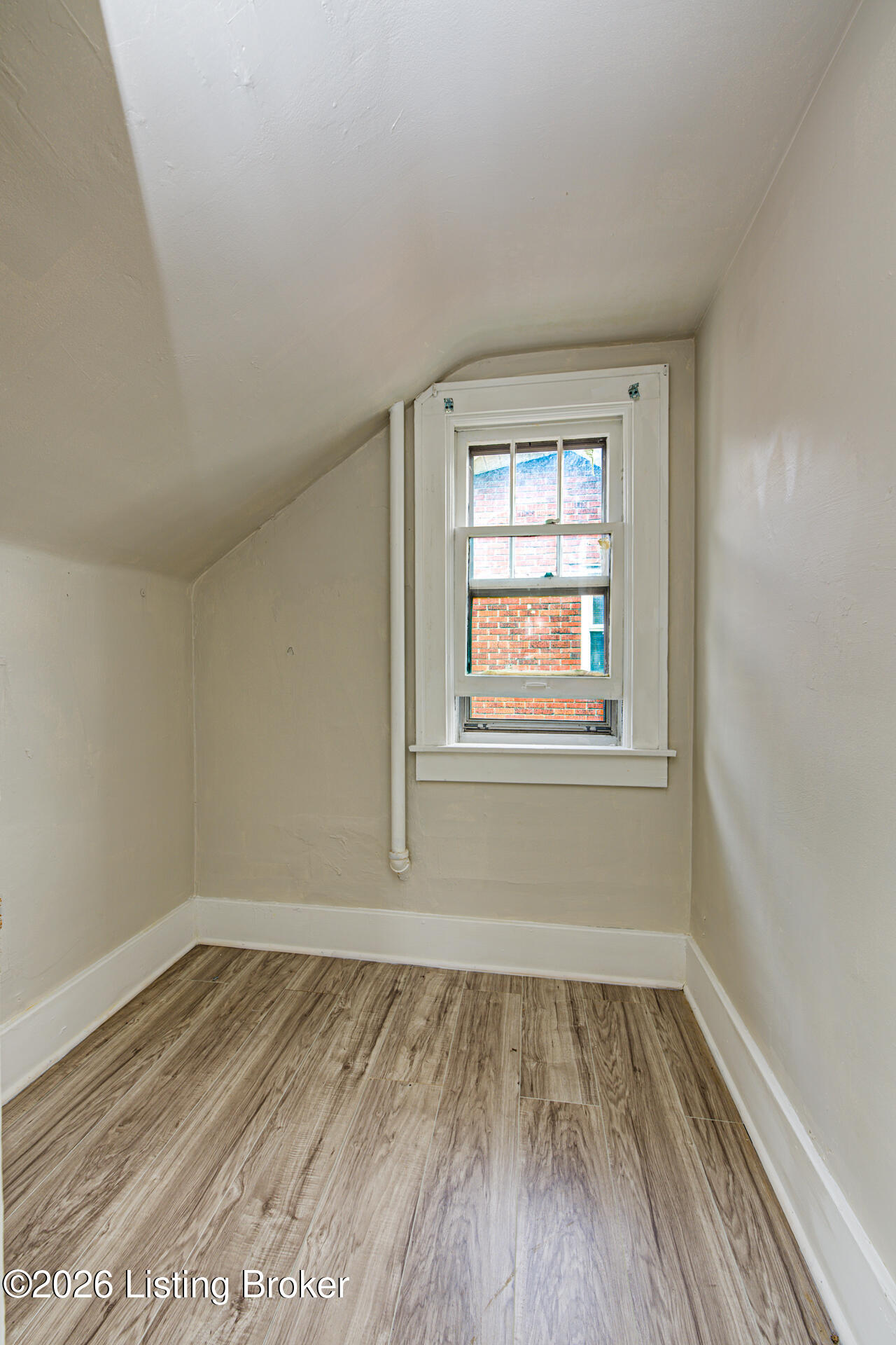 2103 Oregon Ave Property Photo 19