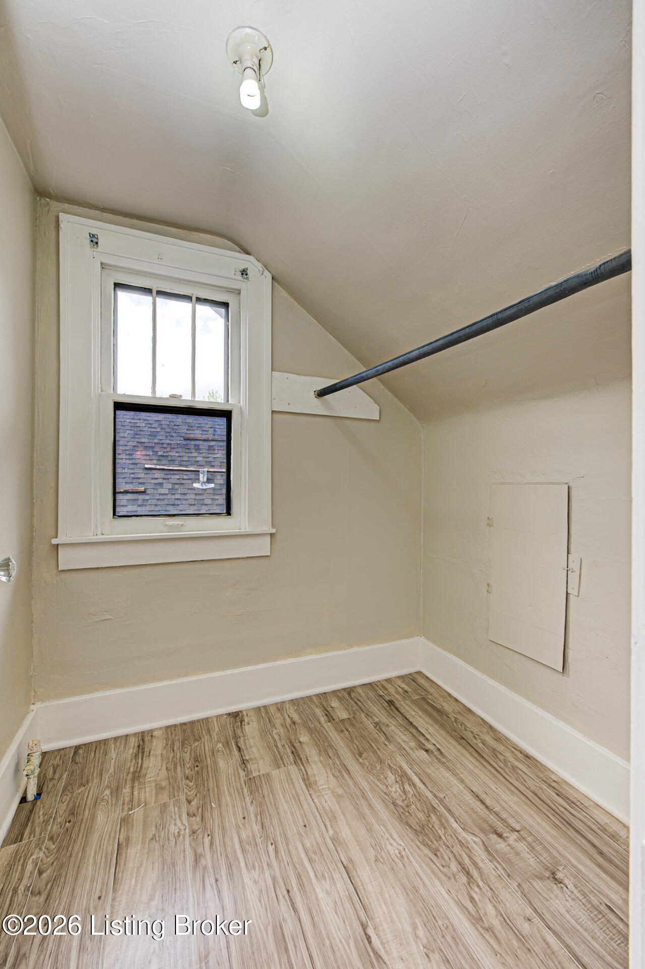 2103 Oregon Ave Property Photo 25