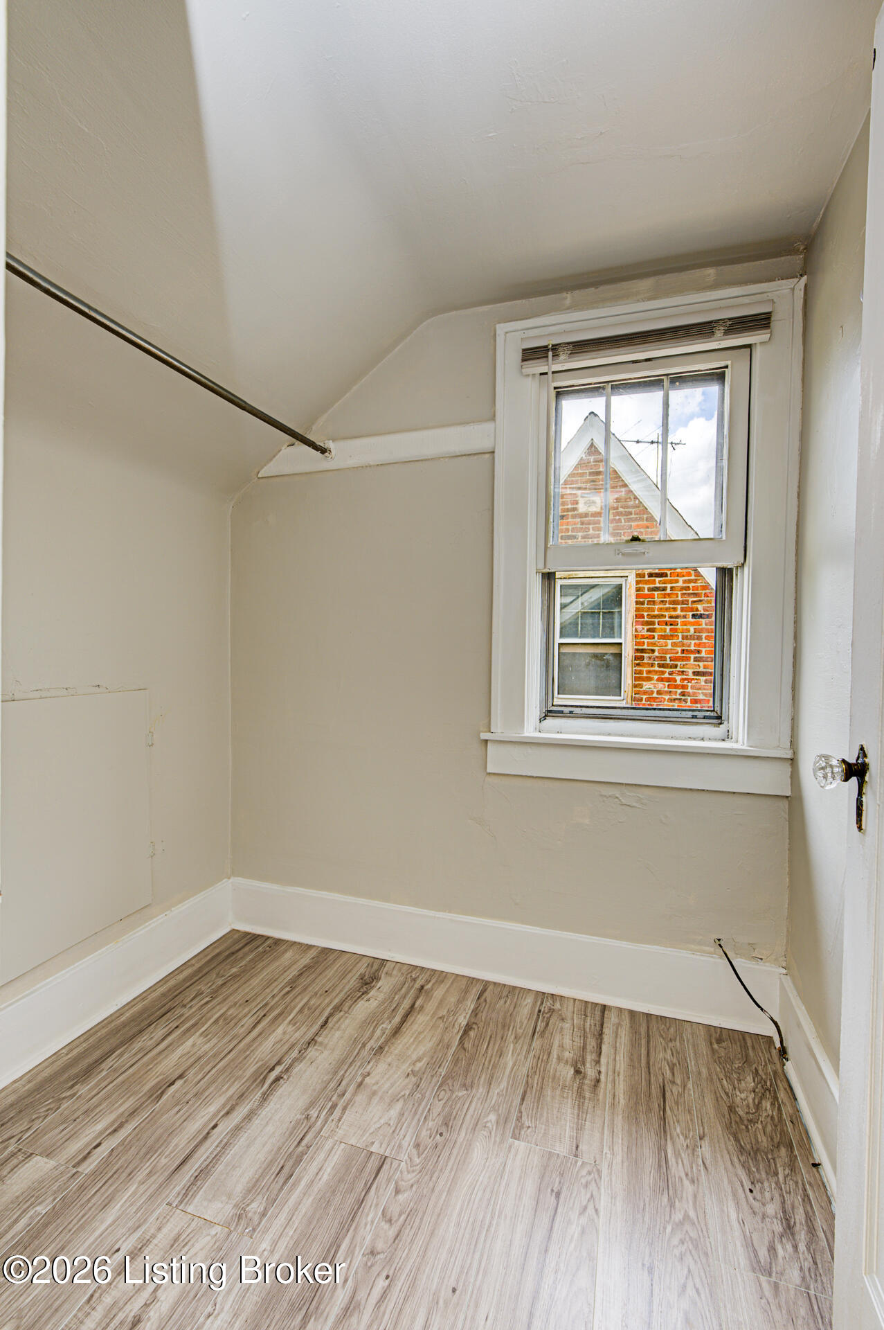 2103 Oregon Ave Property Photo 33