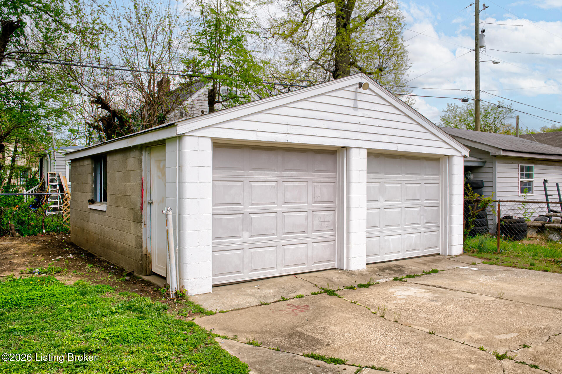 2103 Oregon Ave Property Photo 36