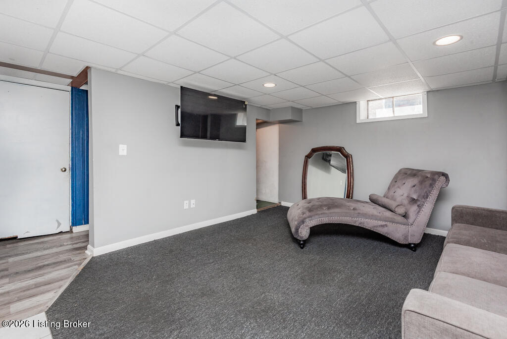 8309 Aspen Ave Property Photo 6