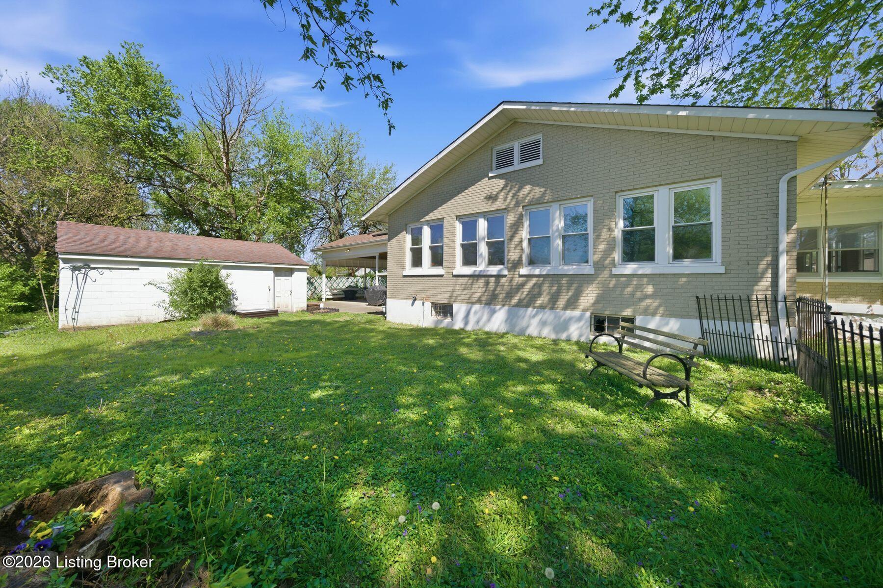 2029 Rockford Ln Property Photo 52