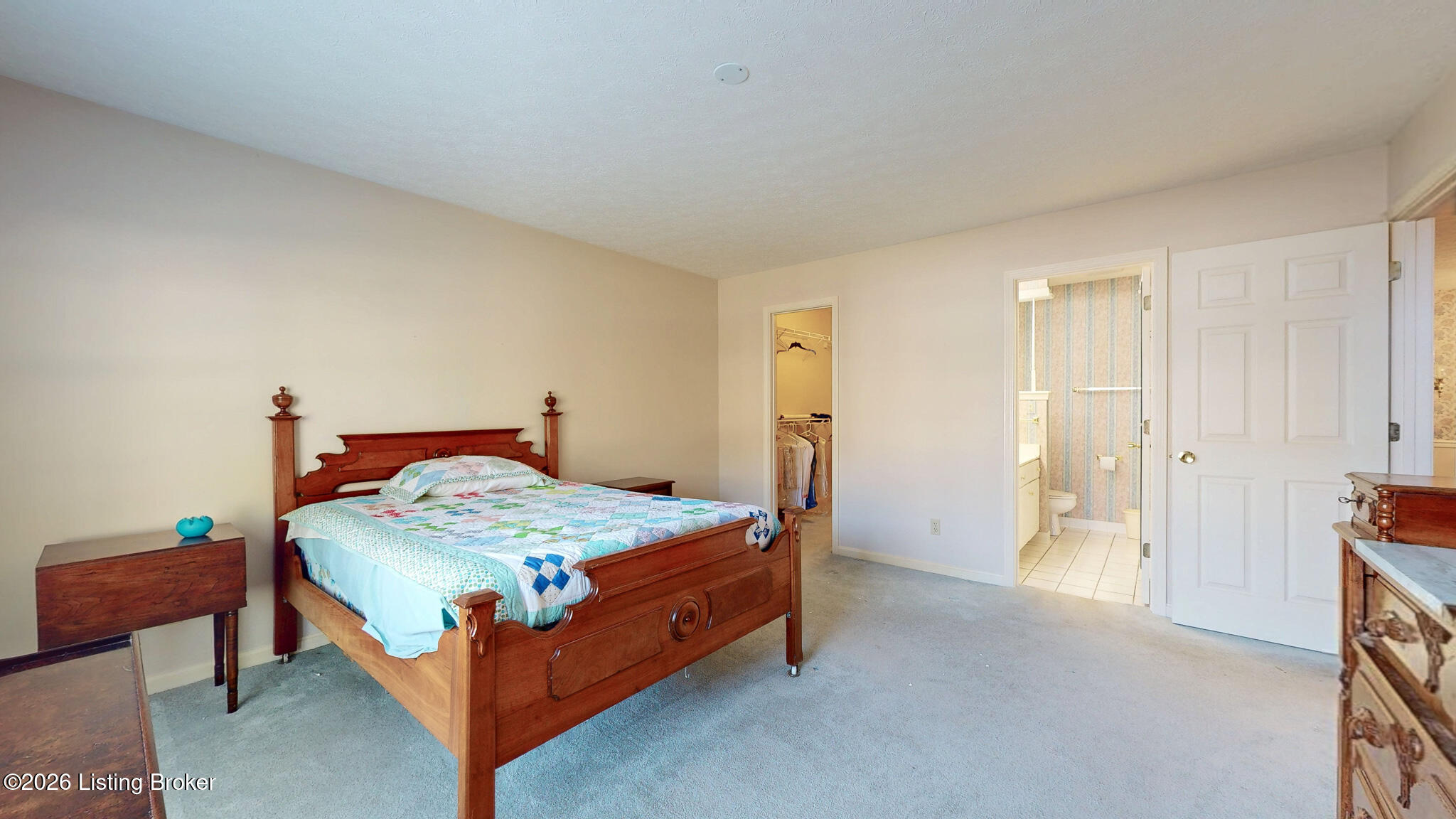 3827 Greenhurst Dr Property Photo 13