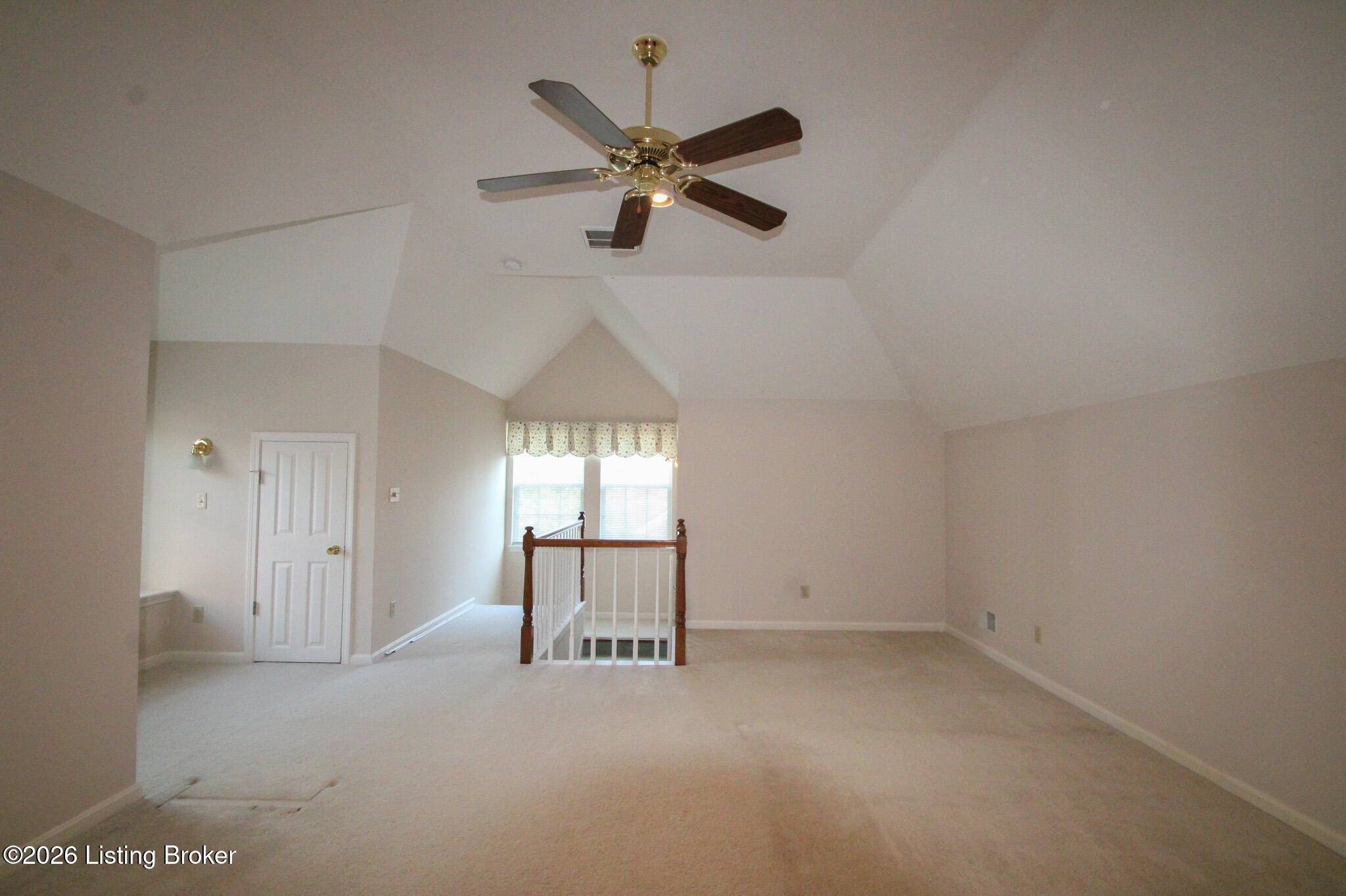 3827 Greenhurst Dr Property Photo 22