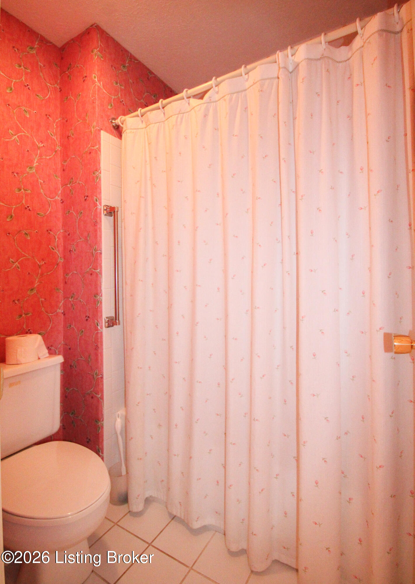 3827 Greenhurst Dr Property Photo 26