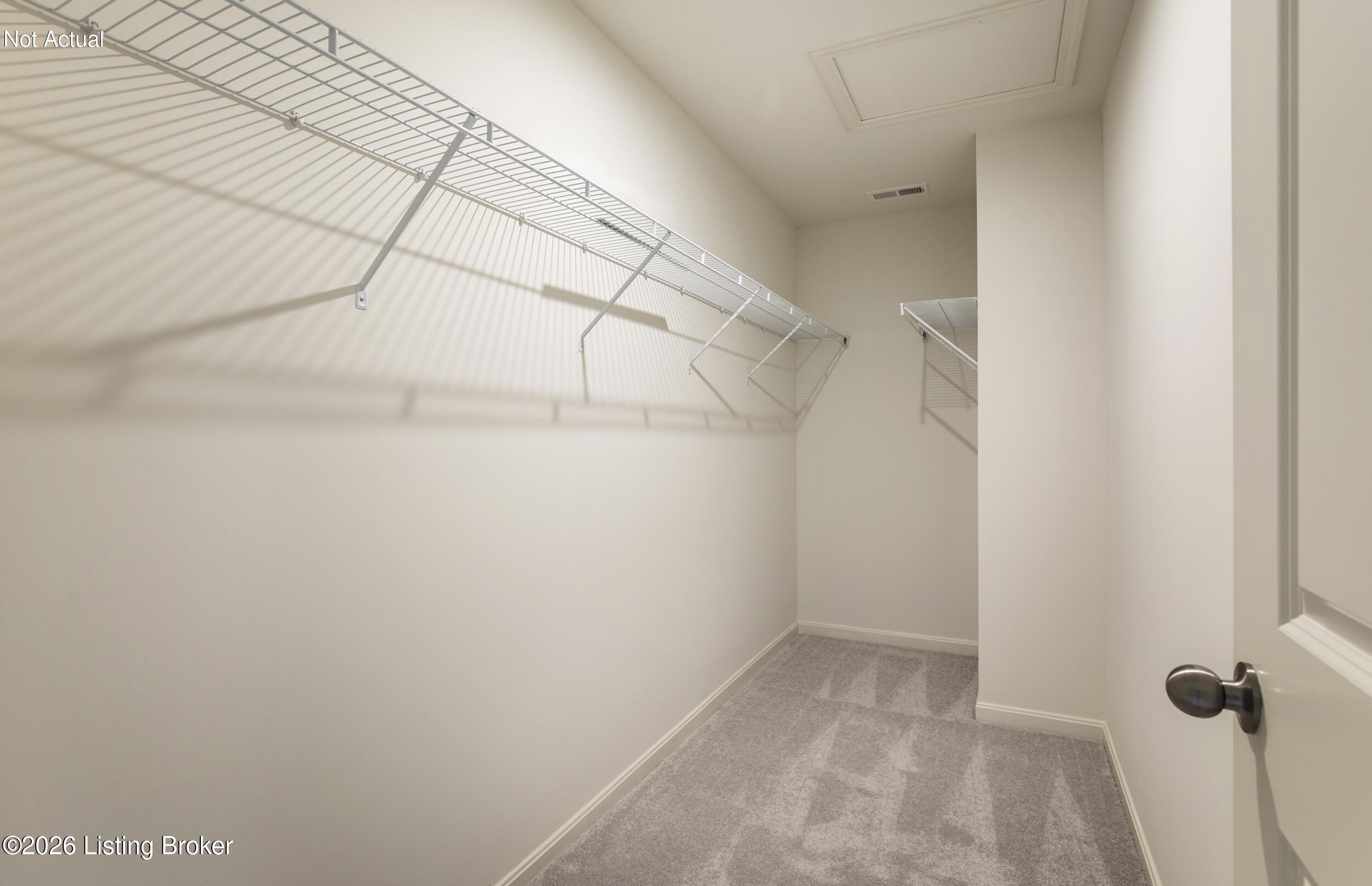 11142 Castlebrook Dr Property Photo 15