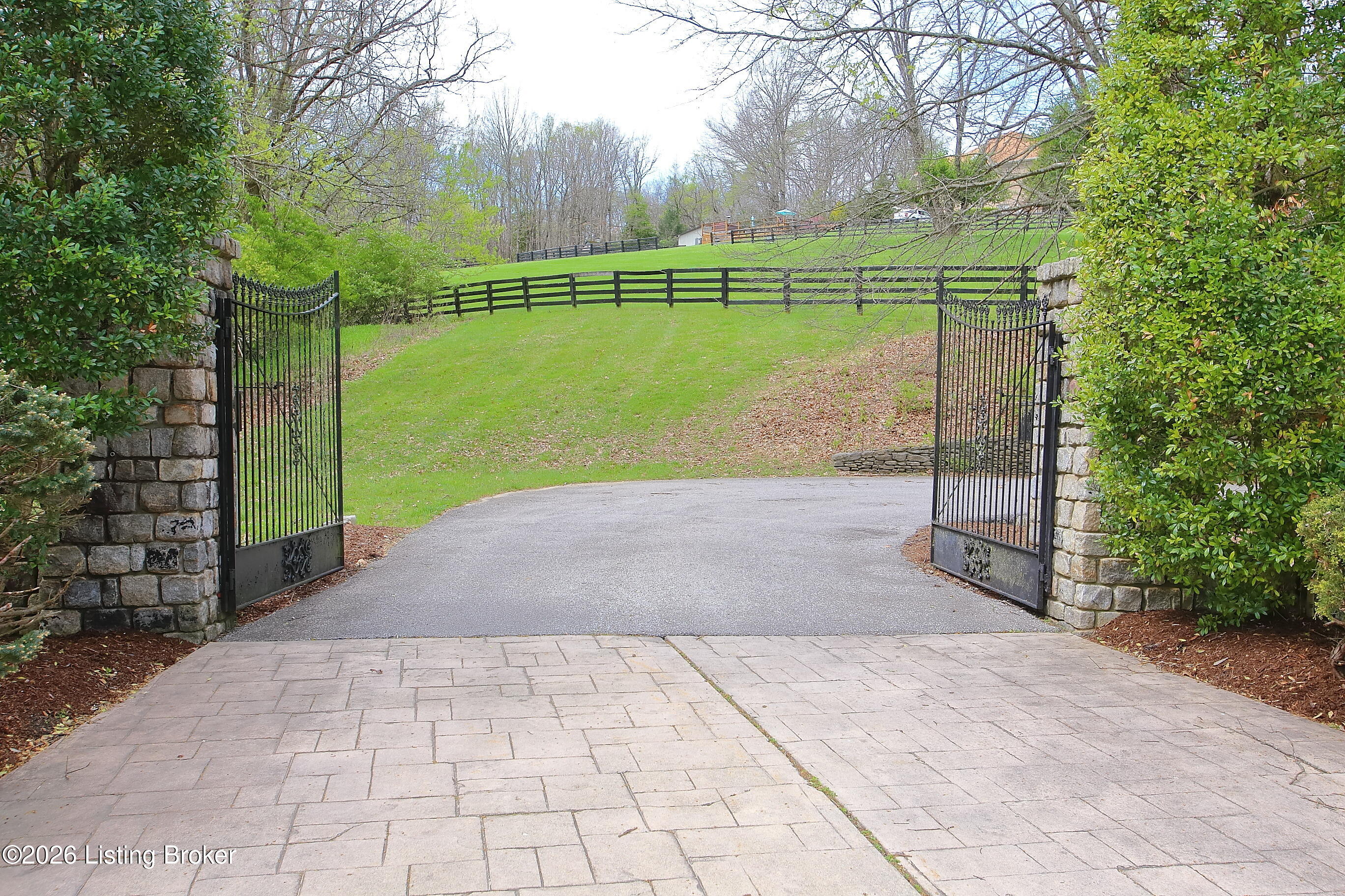 2310 Running Brook Trail Property Photo 9
