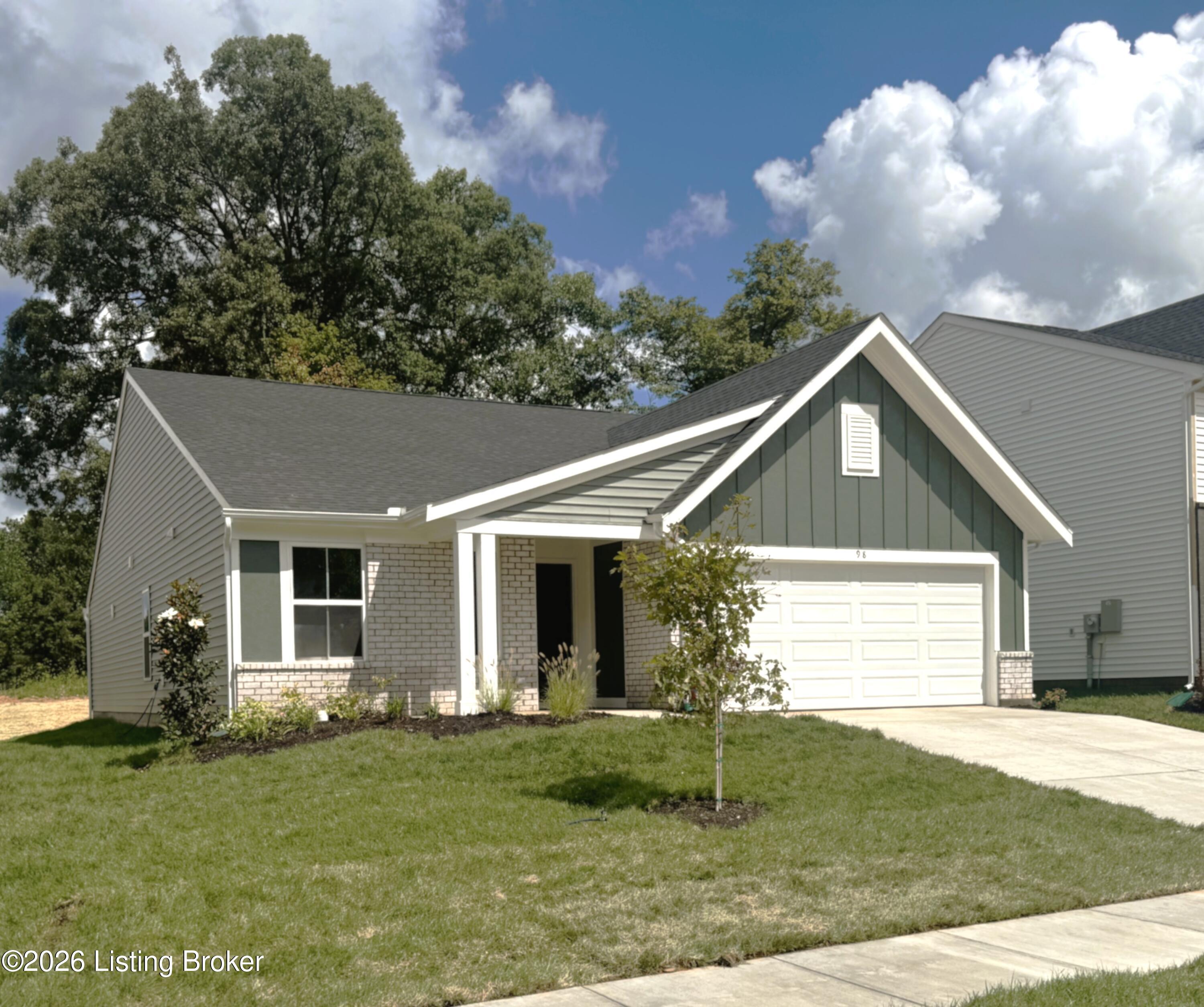 98 Hearthstone Ln Property Photo 2