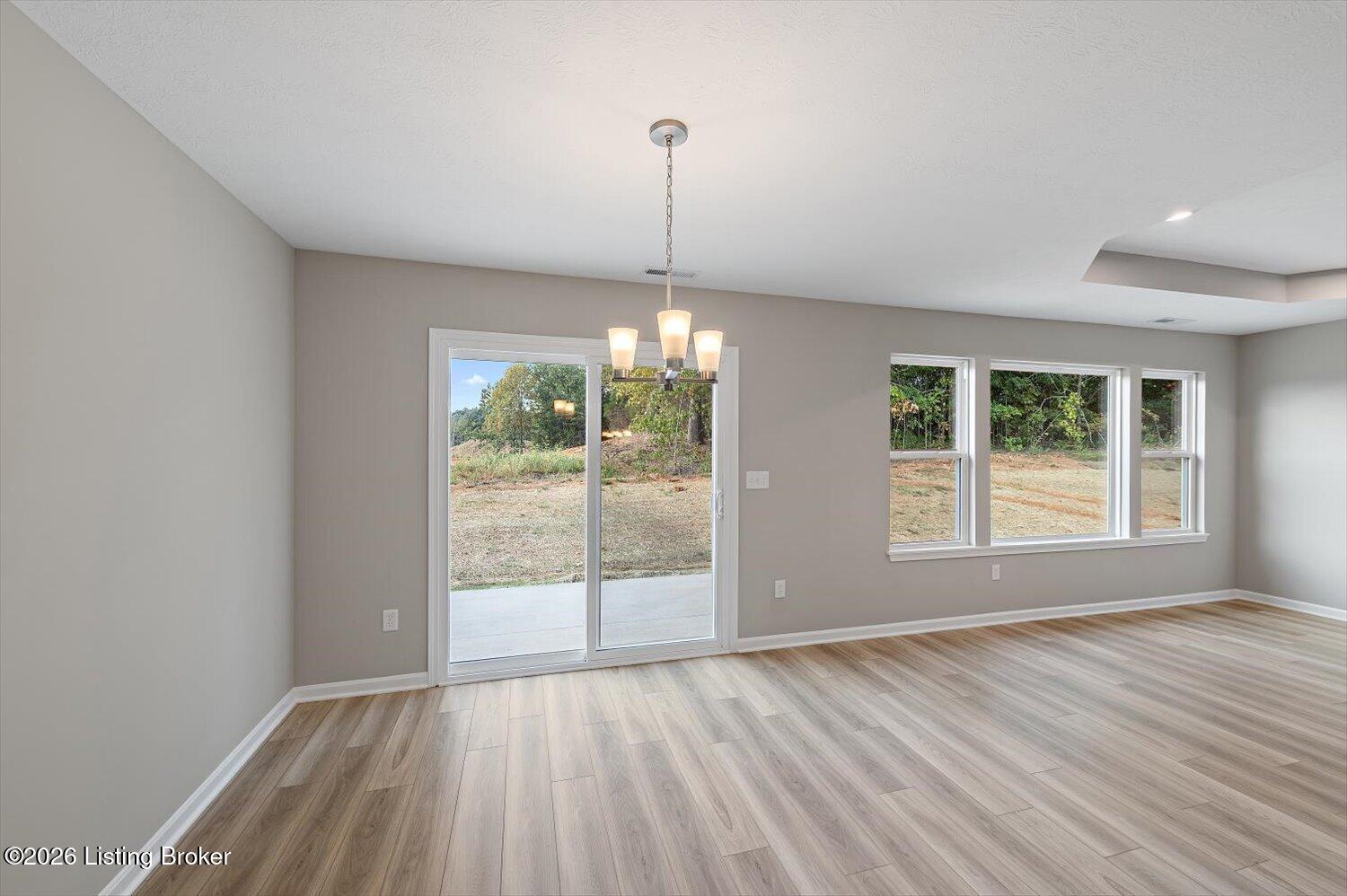 98 Hearthstone Ln Property Photo 7