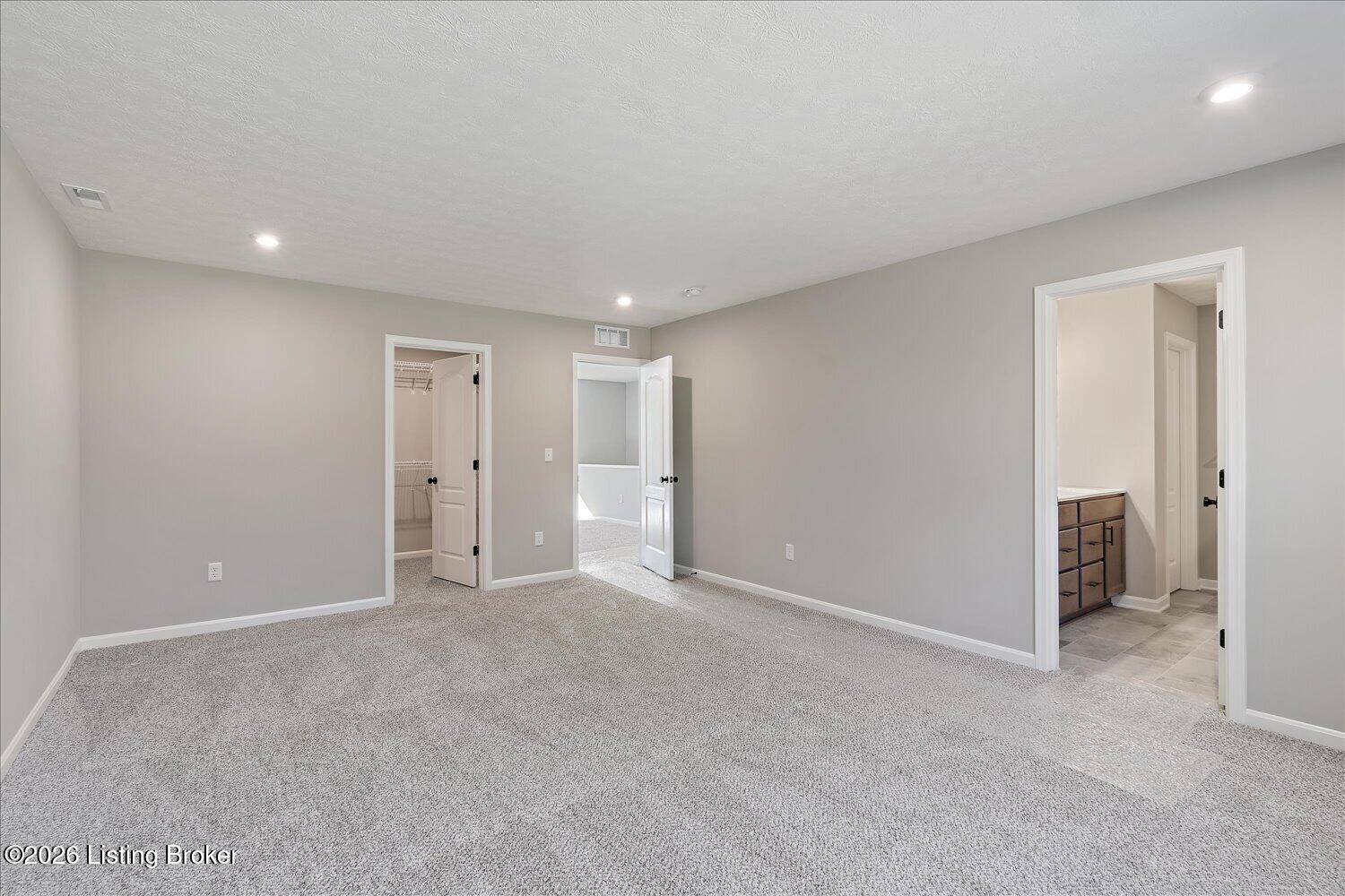 68 Hearthstone Ln Property Photo 17