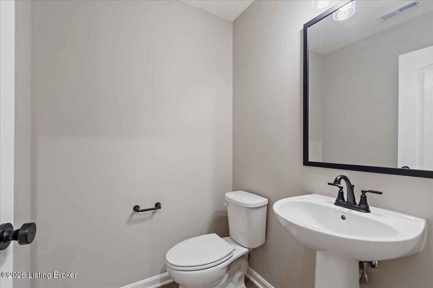 68 Hearthstone Ln Property Photo 27
