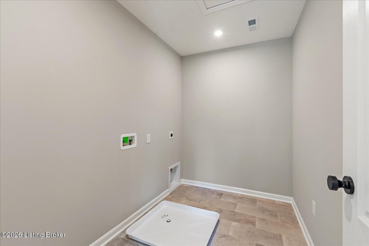 68 Hearthstone Ln Property Photo 28