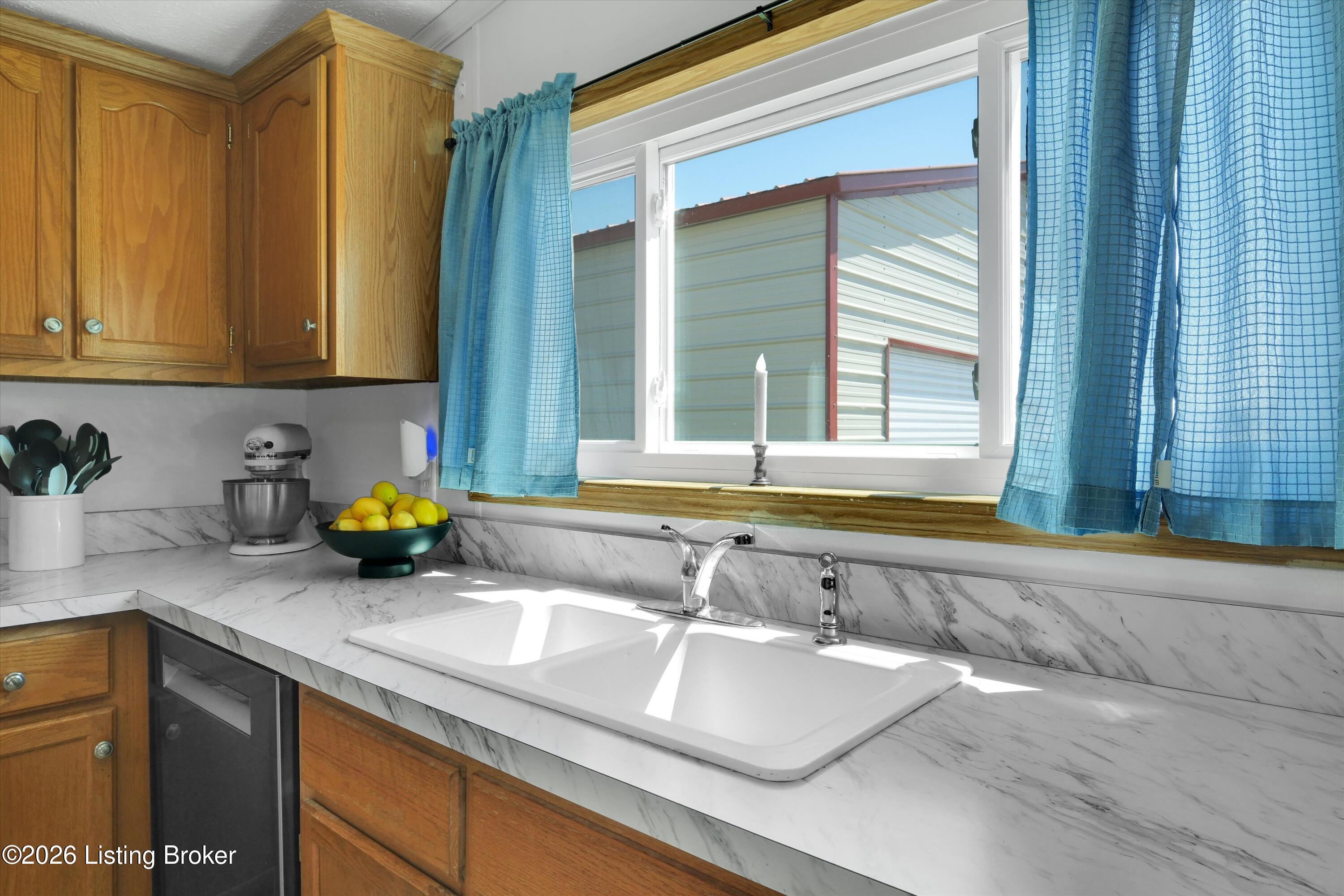 1258 Alvin Brooks Rd Property Photo 18