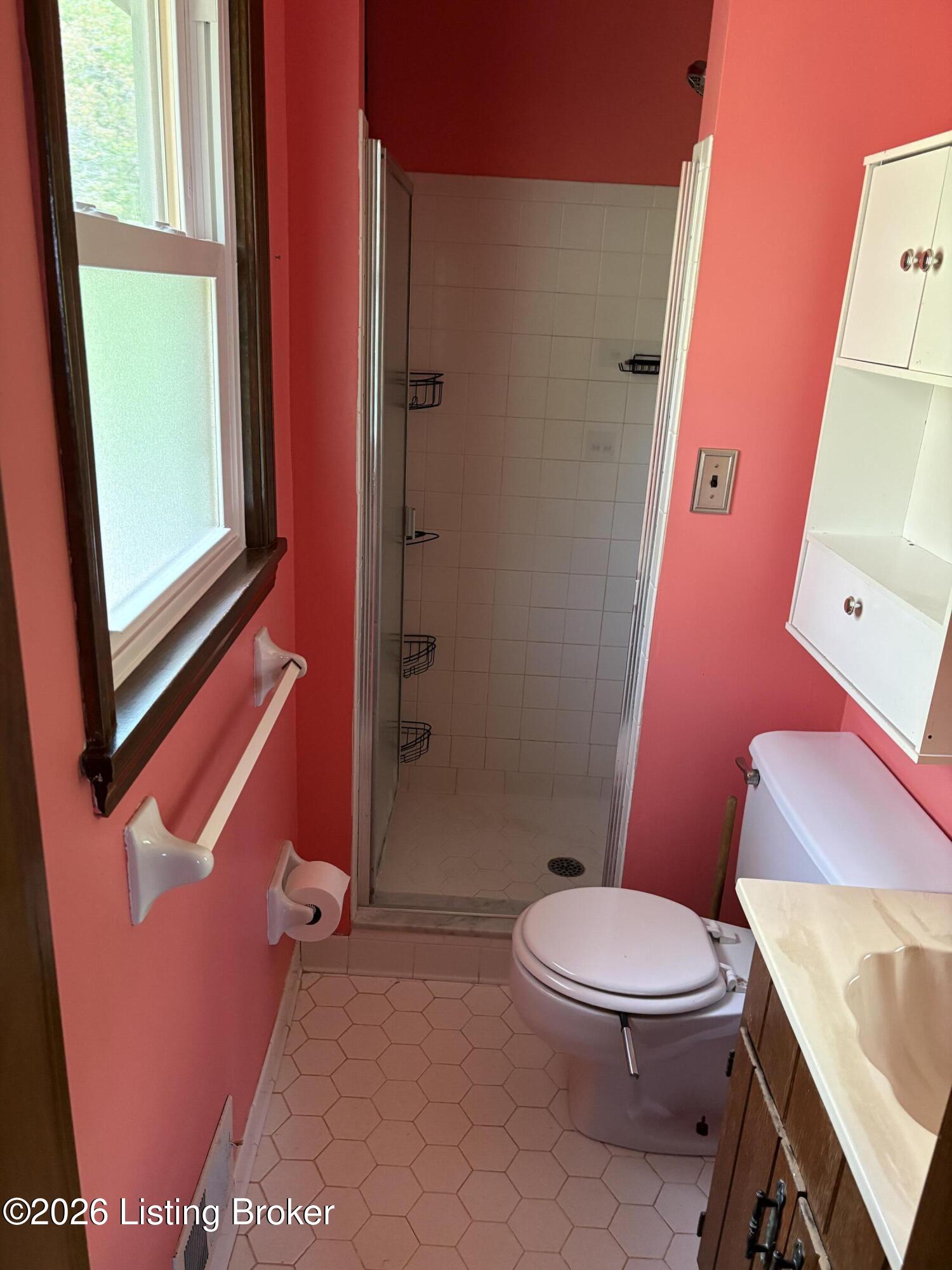 240 Waddell Ln Property Photo 8