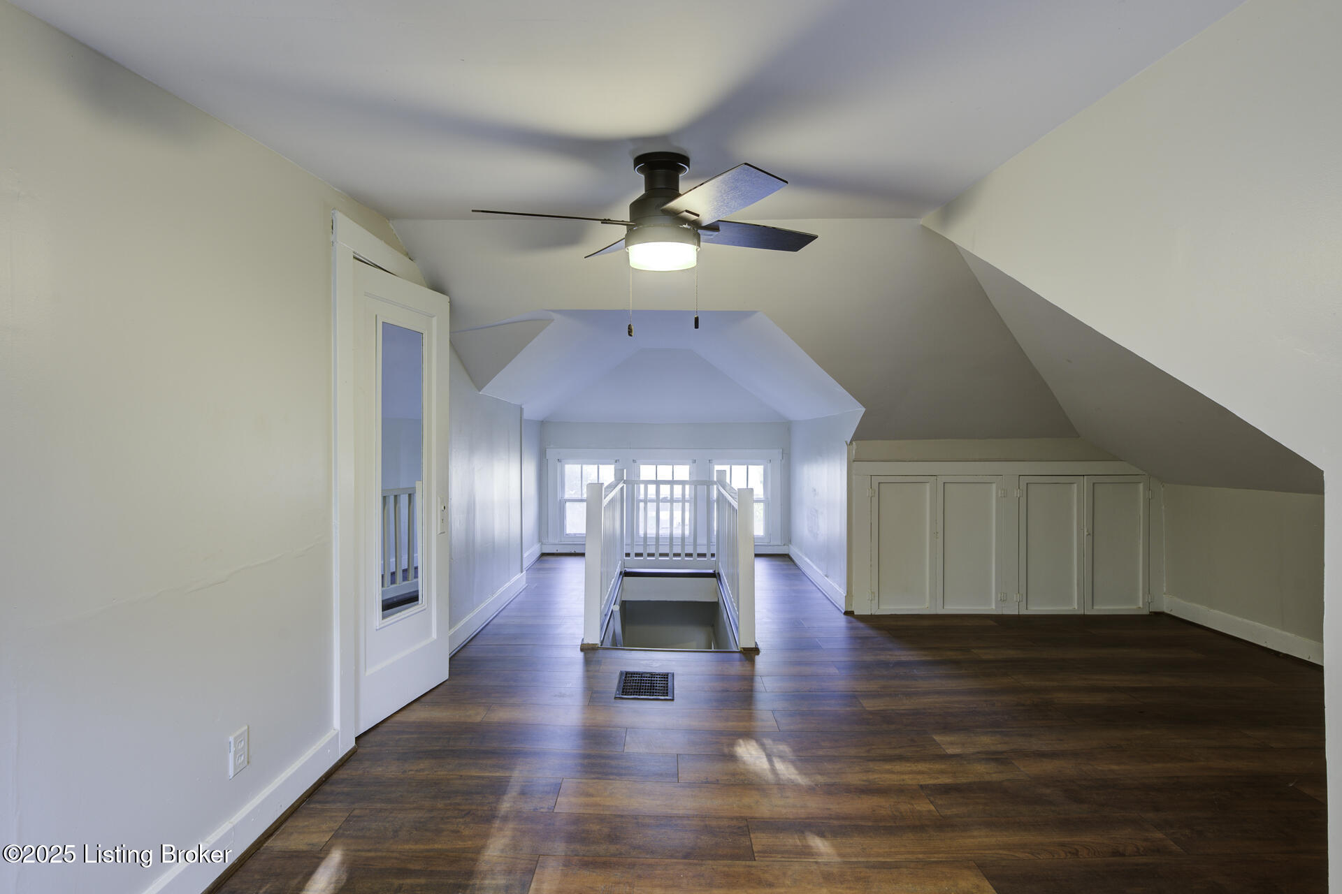 117 S Shawnee Terrace Property Photo 18