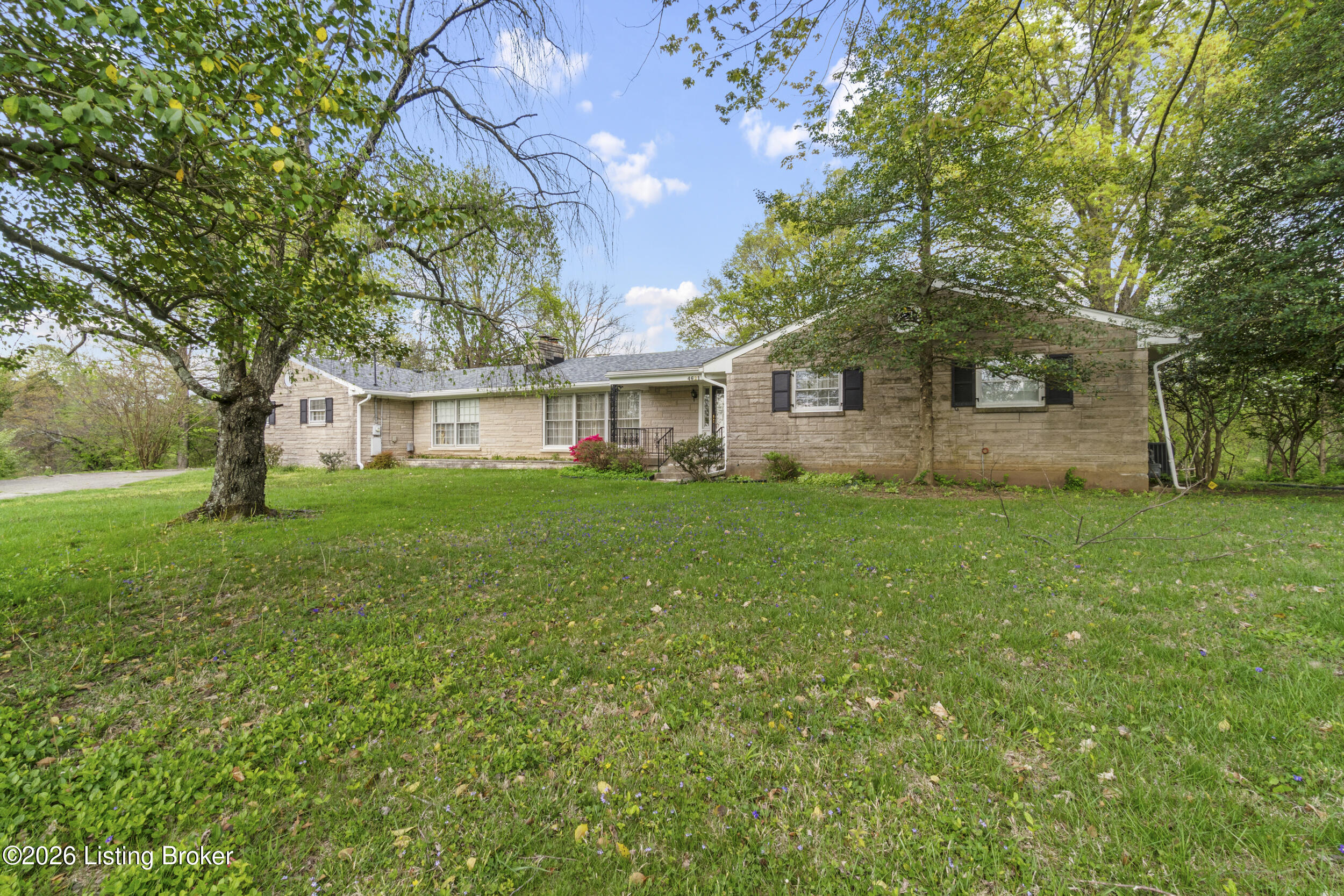 4621 Glen Rose Rd Property Photo 3