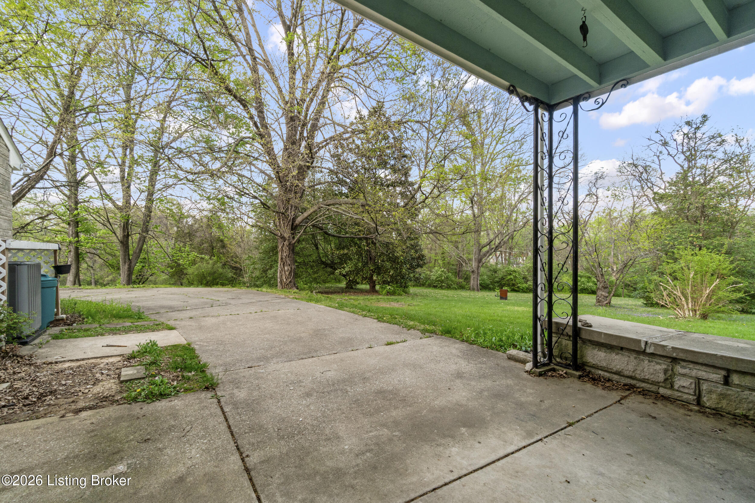 4621 Glen Rose Rd Property Photo 8