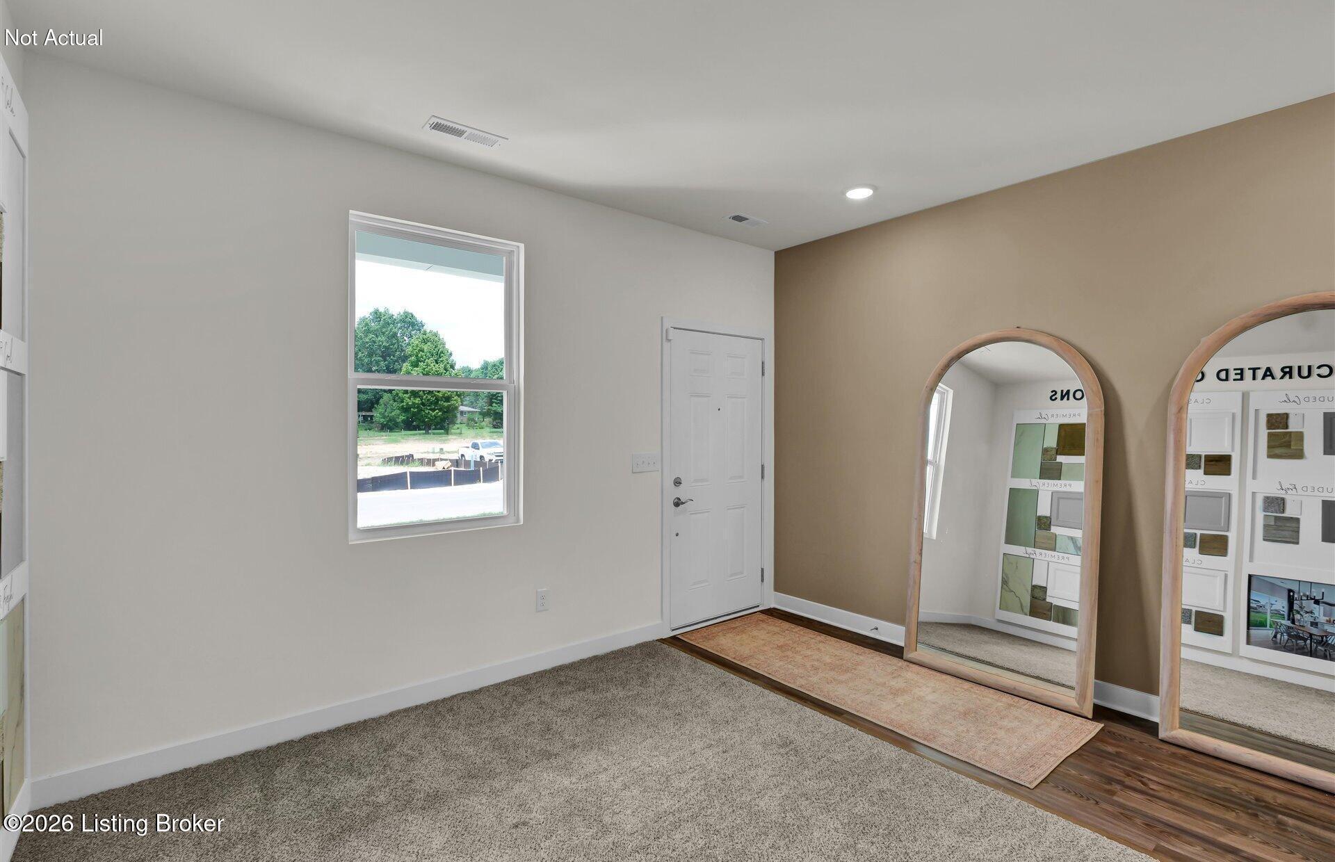 16940 Aiken Rdg Cir Property Photo 5