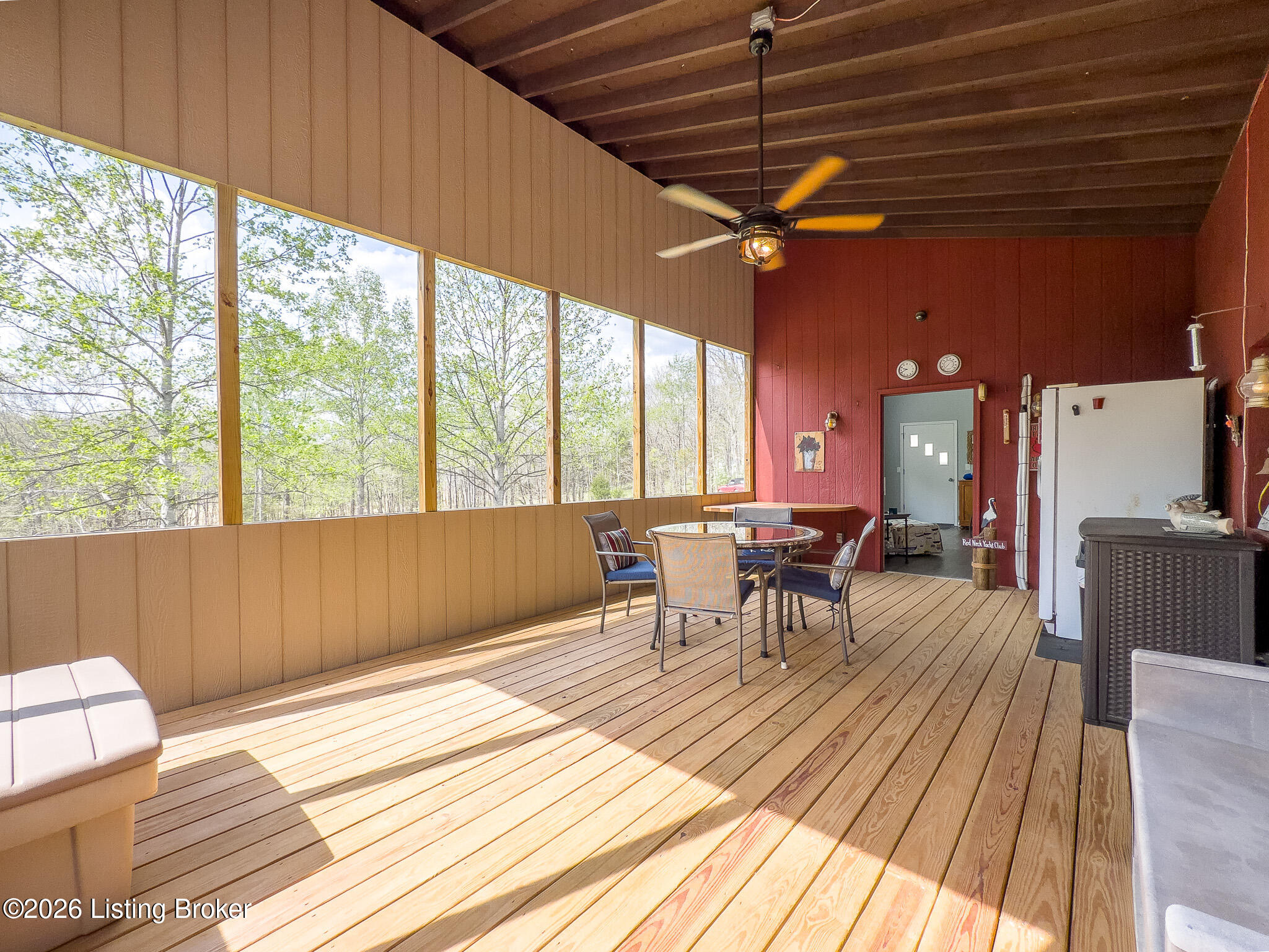 16 Lakeside Dr Property Photo 5