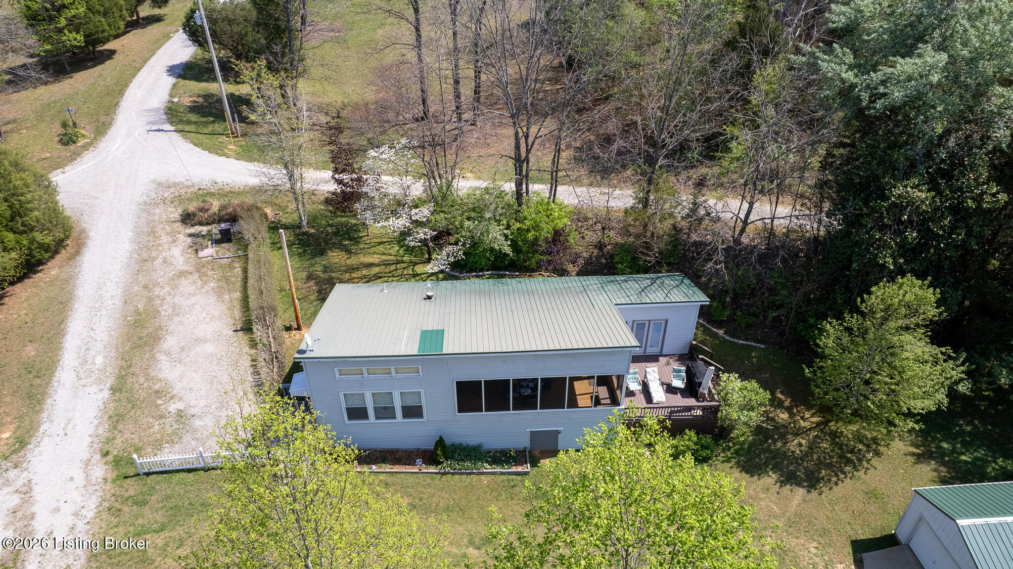 16 Lakeside Dr Property Photo 7
