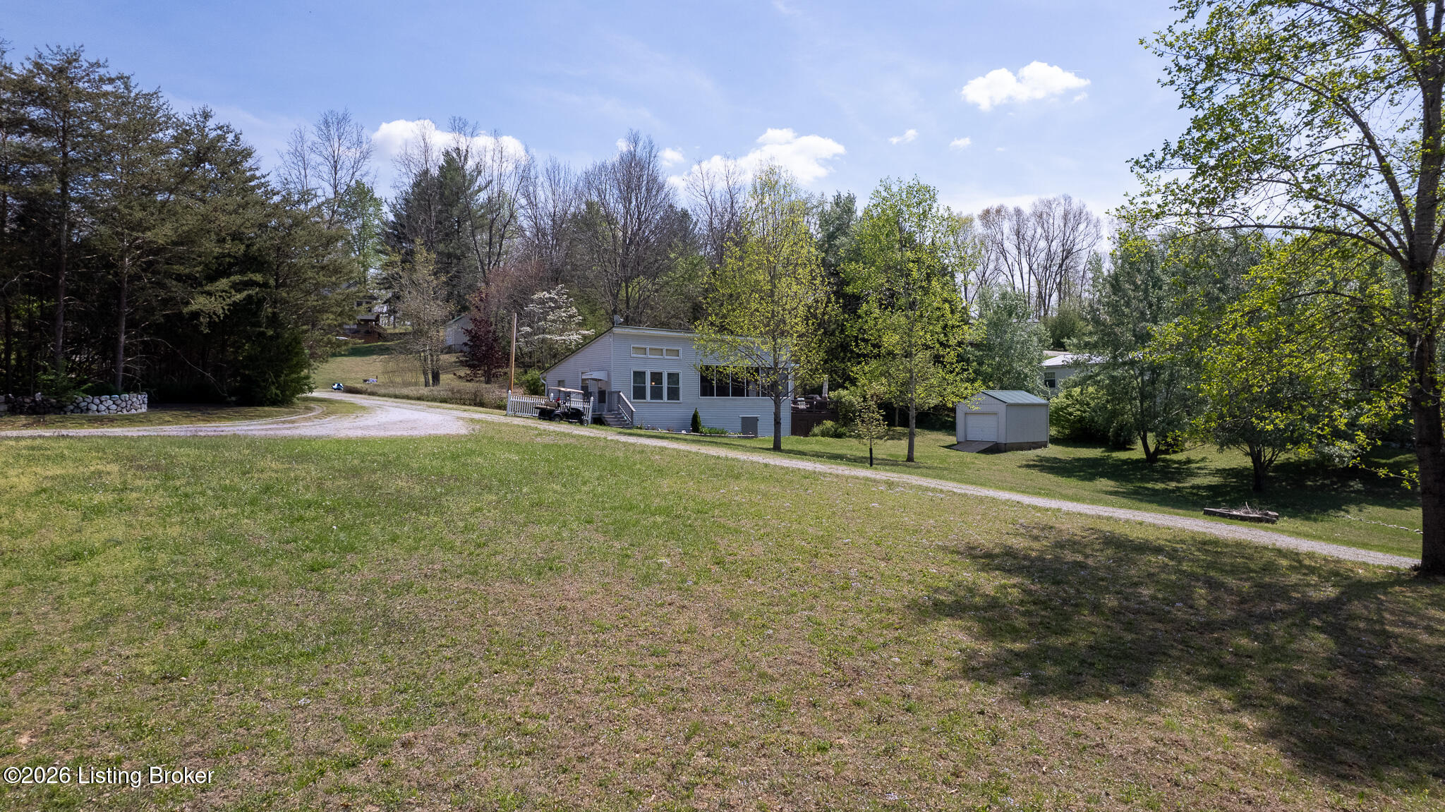 16 Lakeside Dr Property Photo 23