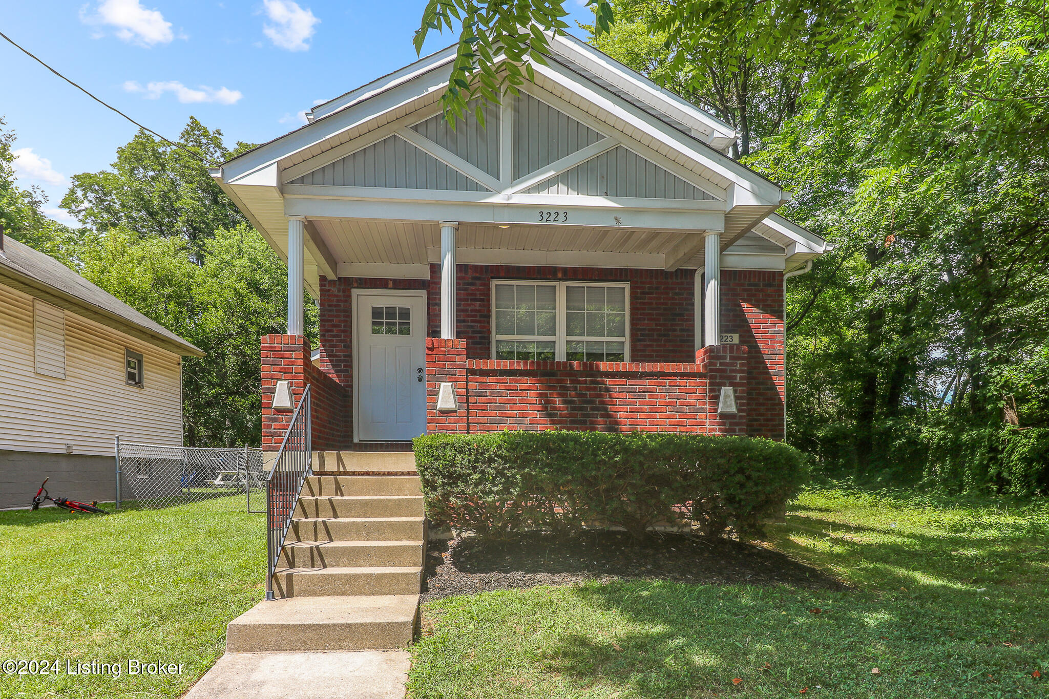 3223 Herman St Property Photo 1