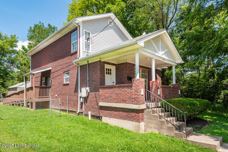 3223 Herman St Property Photo 2