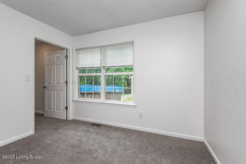 3223 Herman St Property Photo 12