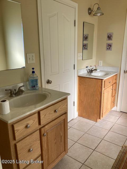 8116 Lawrenceburg Rd Property Photo 24