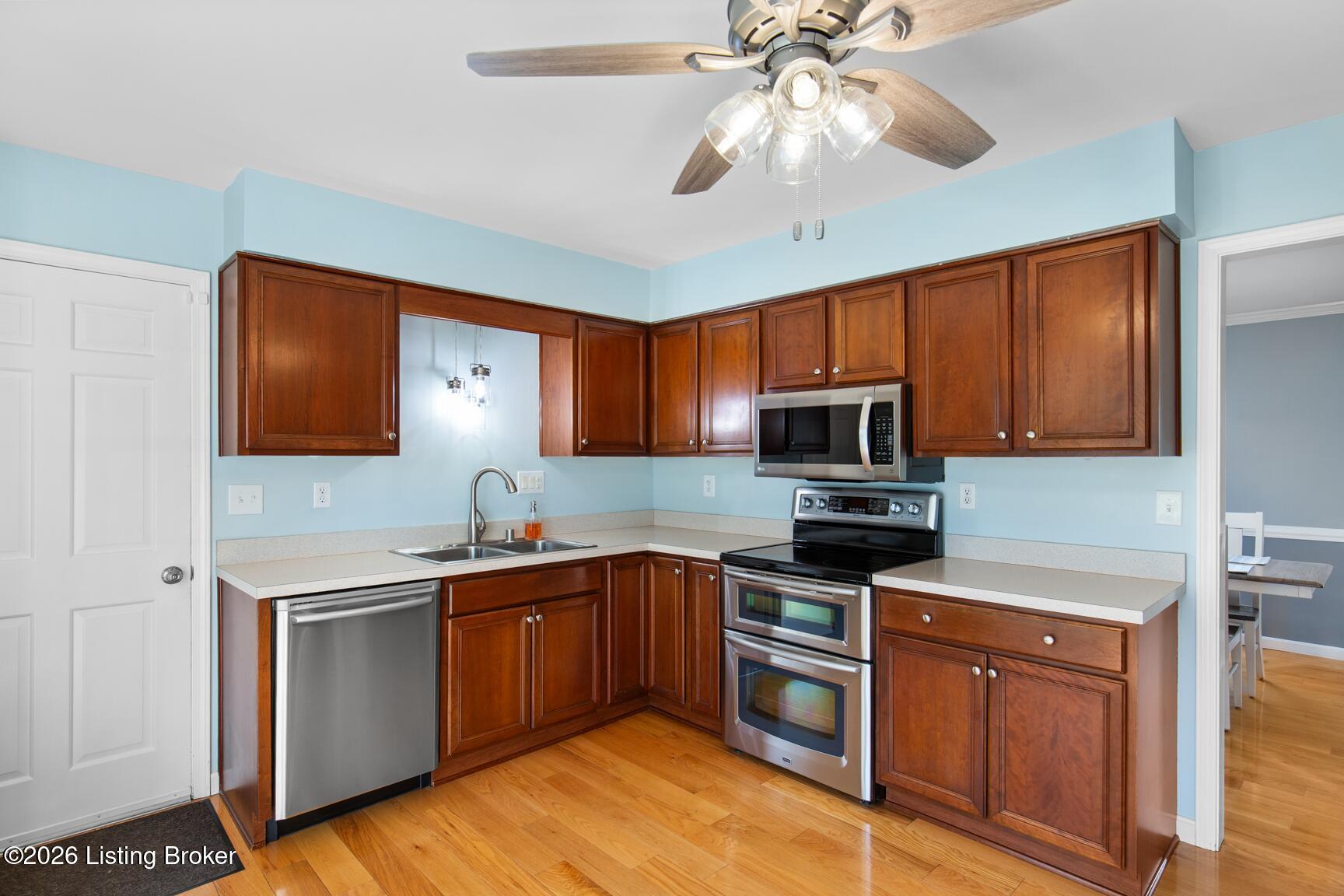3203 Morningview Dr Property Photo 16