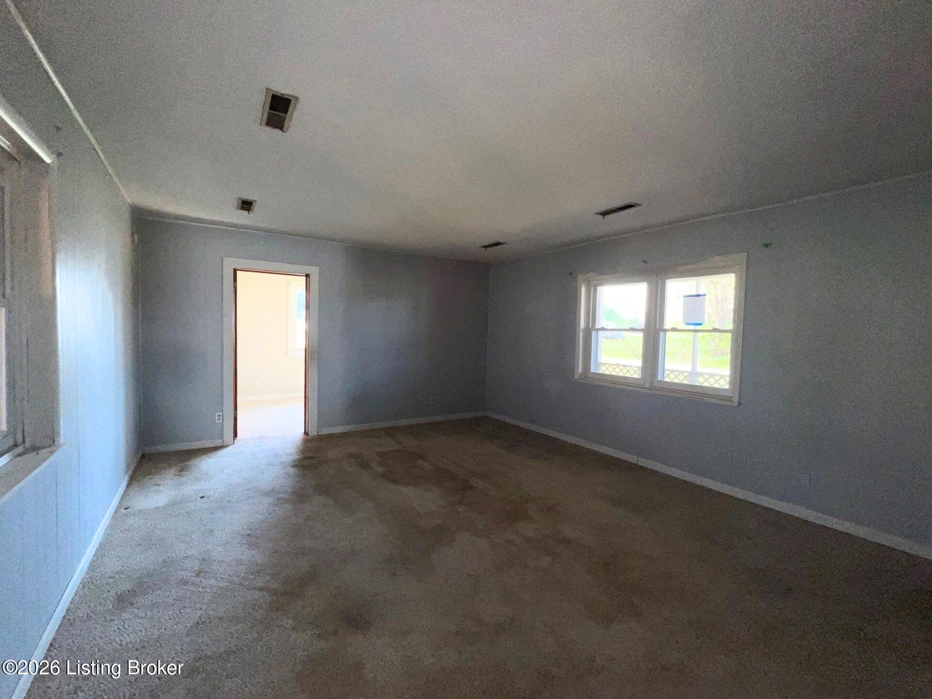 110 W Pierson St Property Photo 5