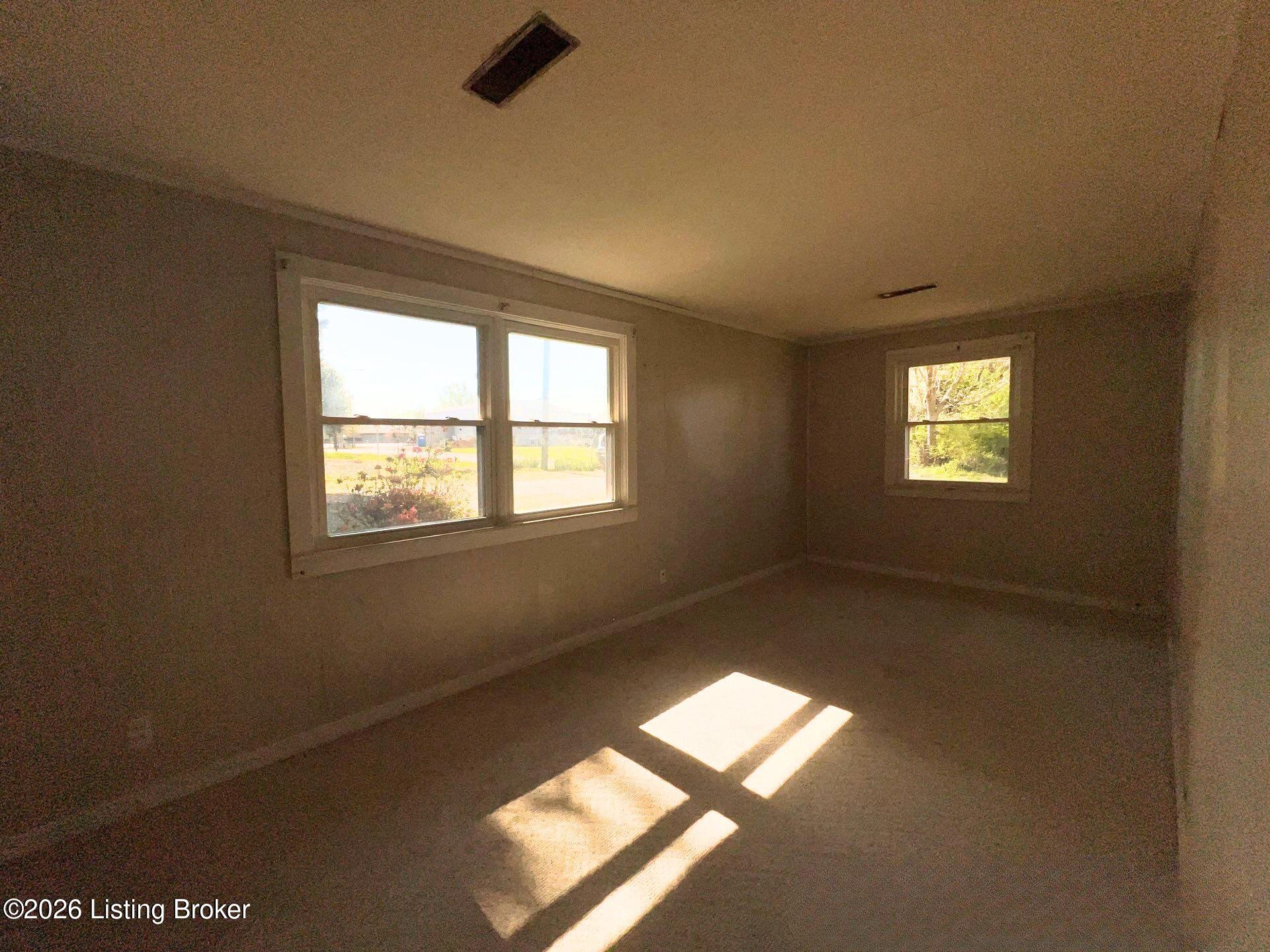 110 W Pierson St Property Photo 12