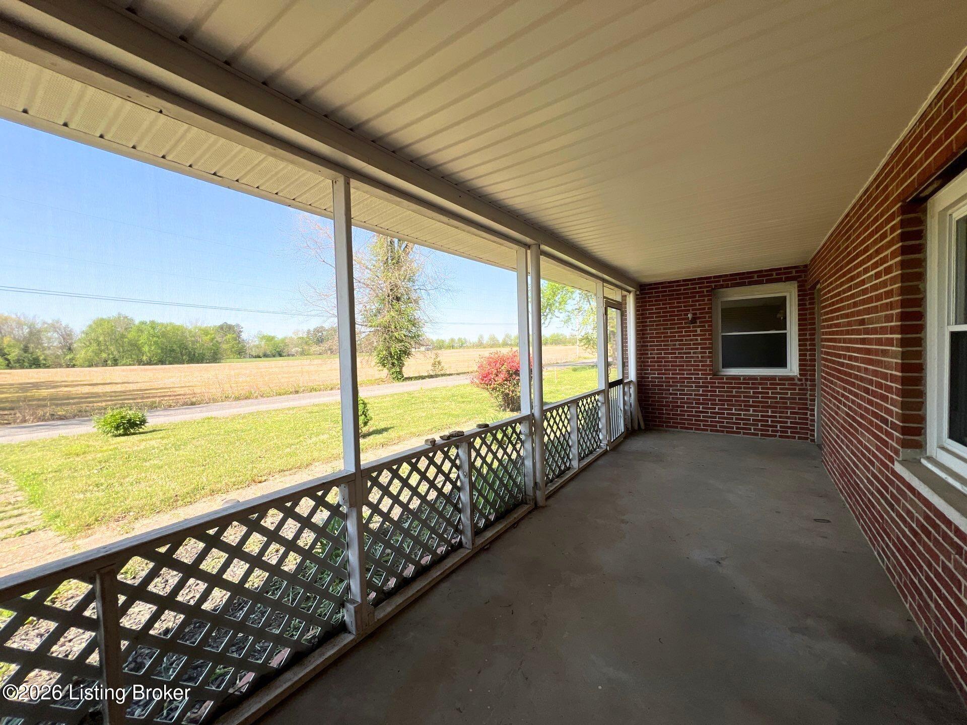110 W Pierson St Property Photo 19