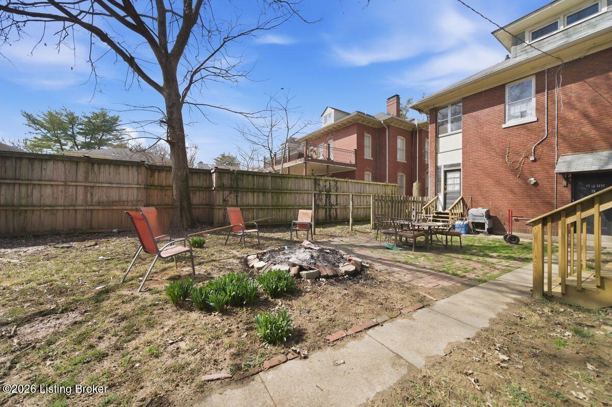 2114 Bonnycastle Ave Property Photo 5