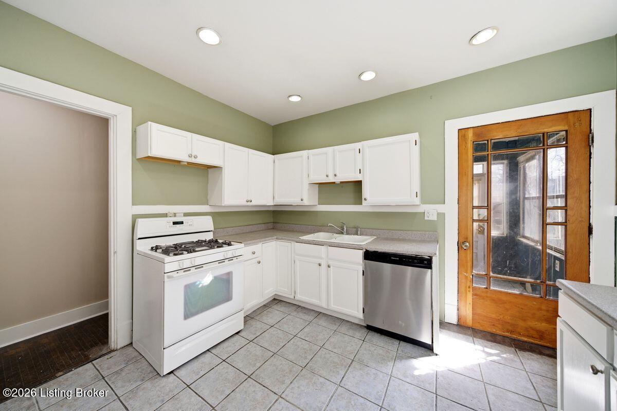 2114 Bonnycastle Ave Property Photo 19