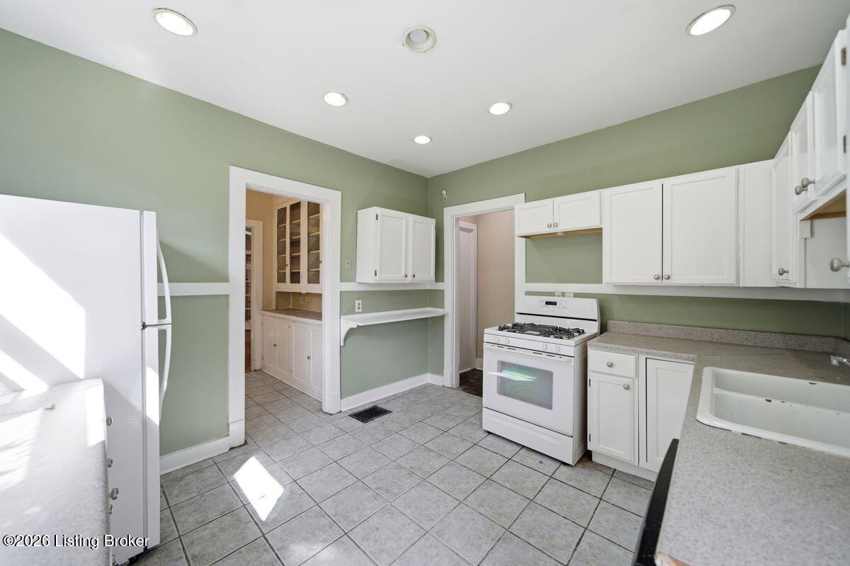 2114 Bonnycastle Ave Property Photo 20