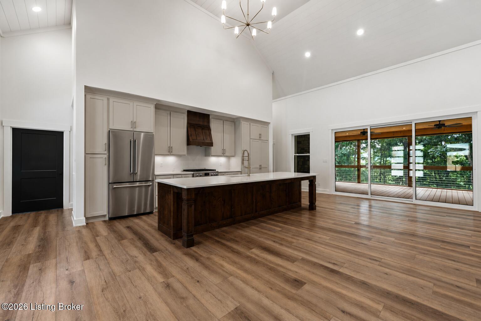 200 Vivienne Trace Property Photo 6